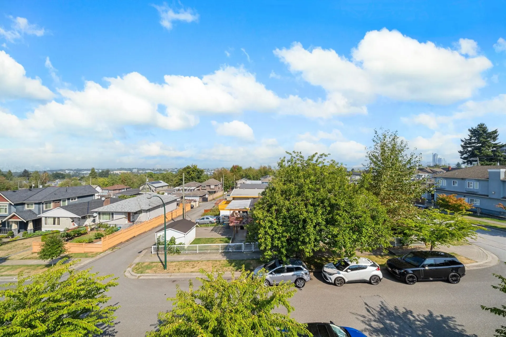 3192 E 23rd Avenue - Image 13