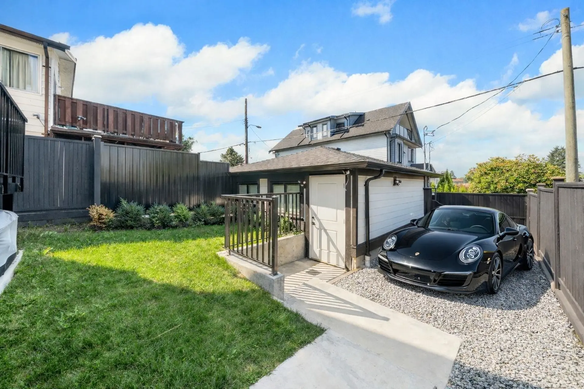3192 E 23rd Avenue - Image 10