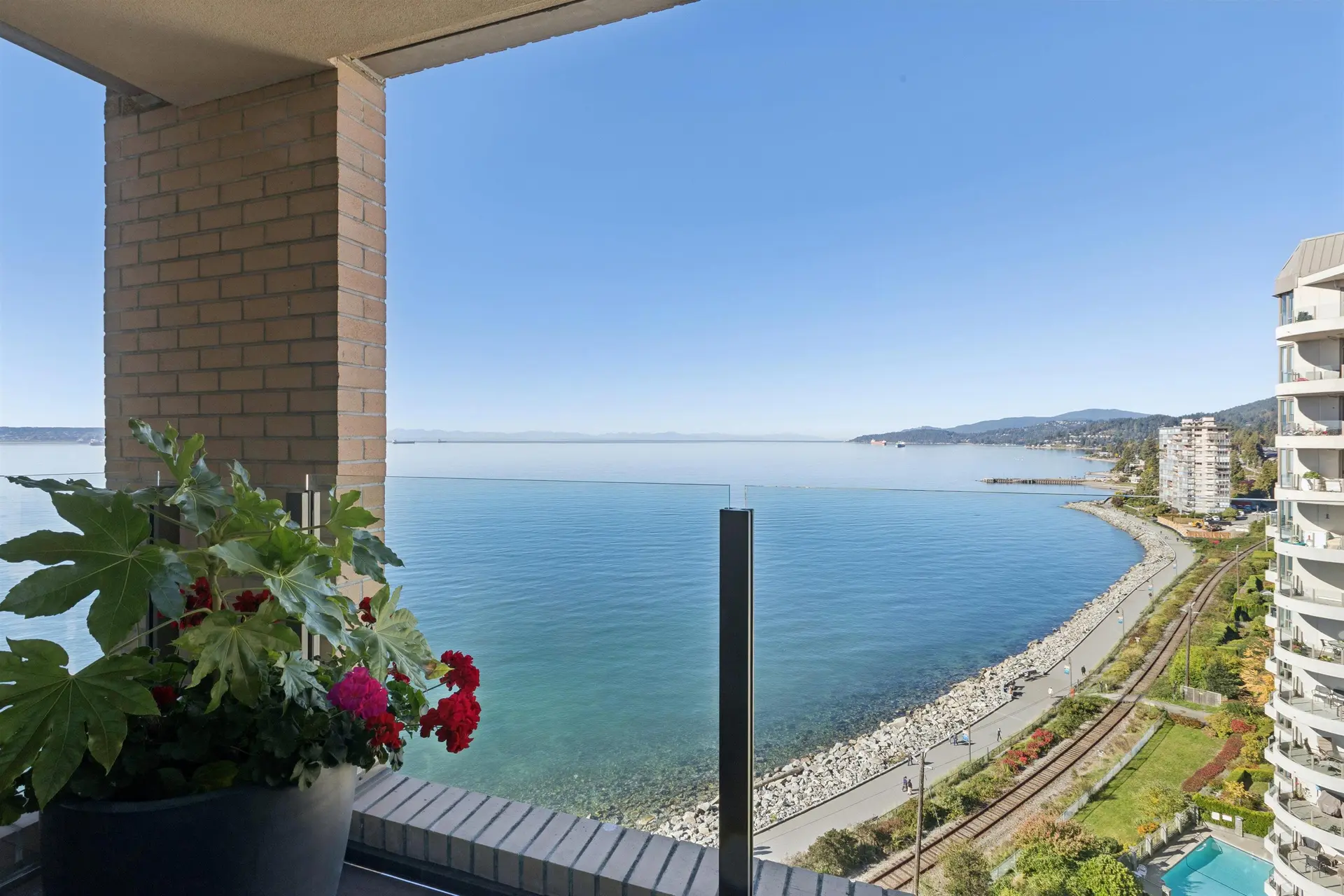 Property at #9 2250 Bellevue Avenue, West Vancouver, BC