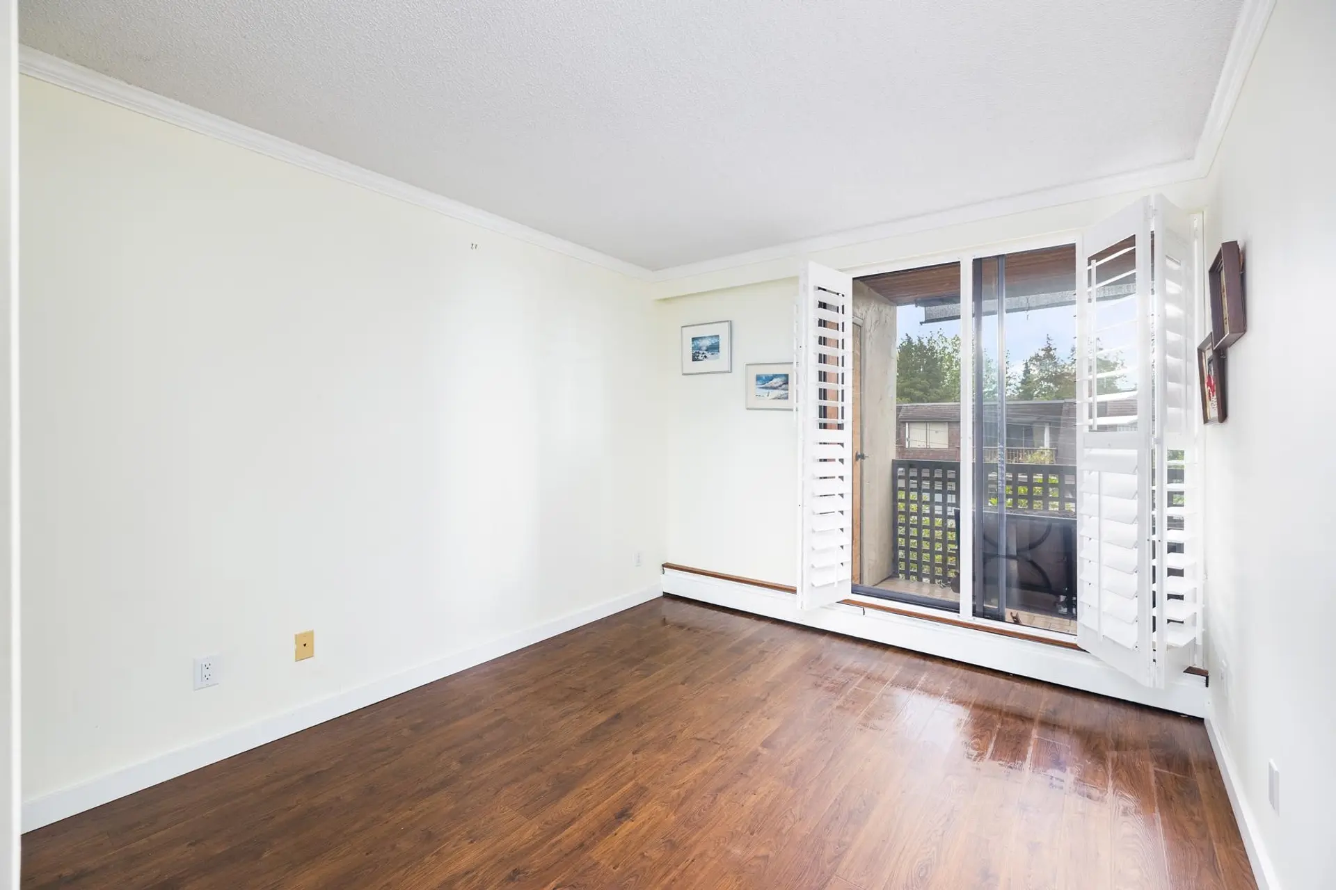 Property at #209 141 W 13TH STREET, North Vancouver, BC