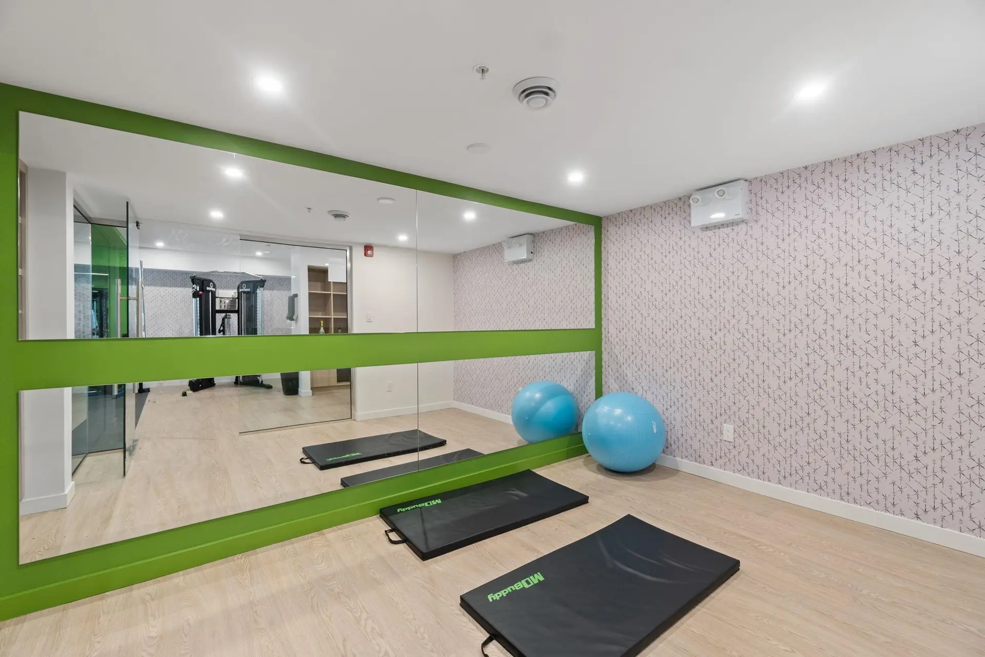 Property at #W412 13838 108 AVENUE, Surrey, BC