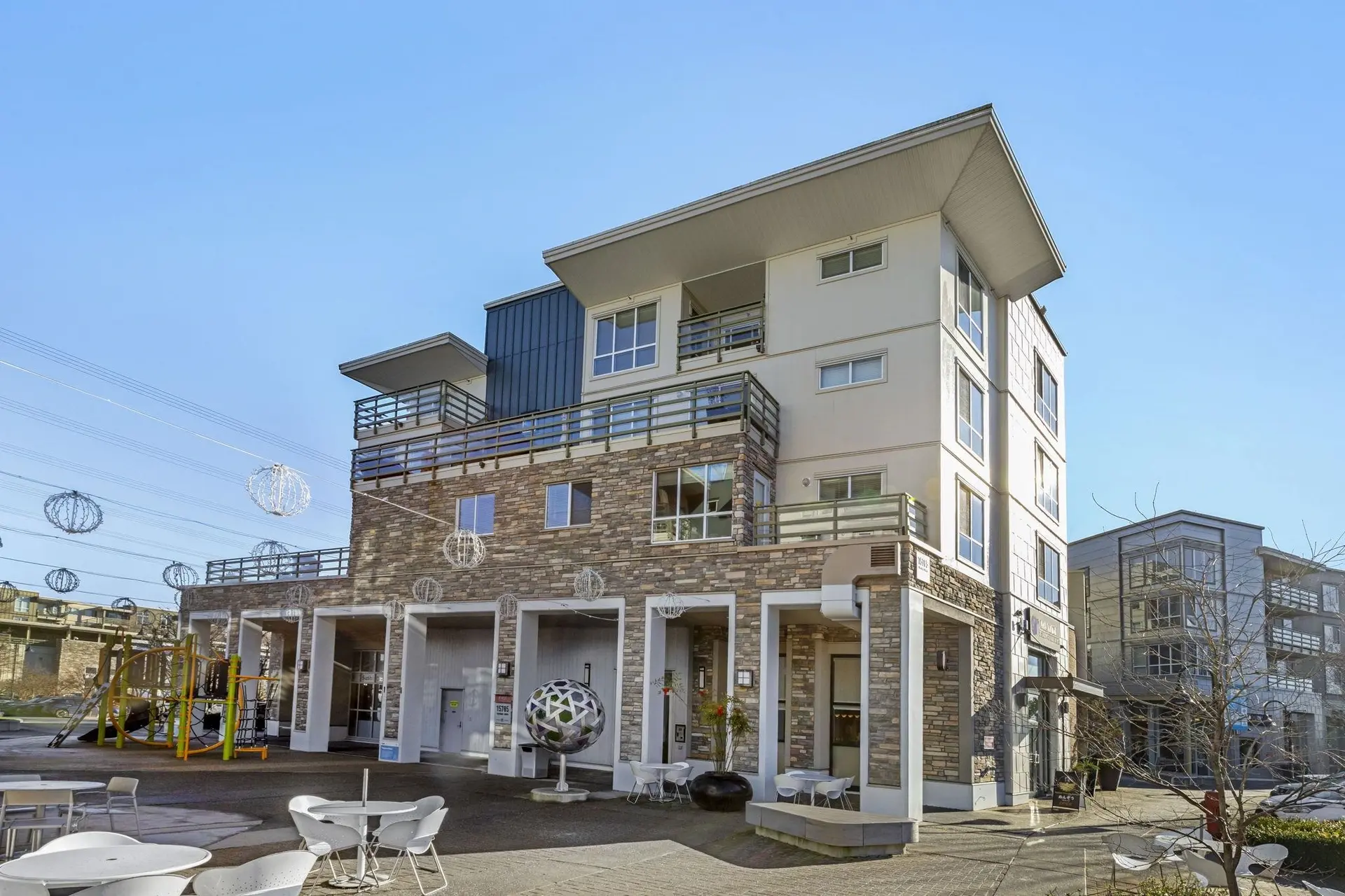 Property at #404 15785 Croydon Drive, Surrey, BC