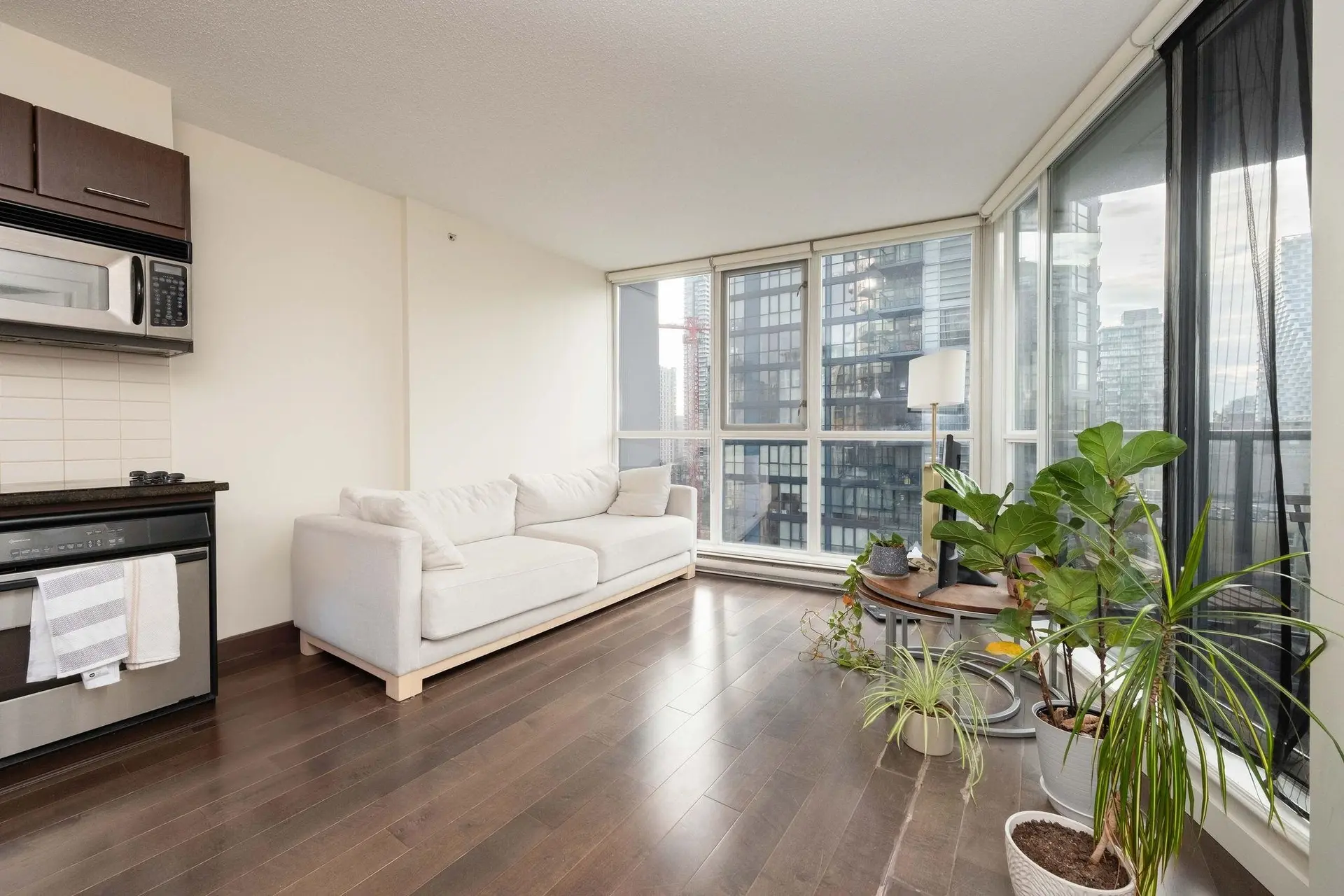 #908 1155 Seymour Street - Image 5