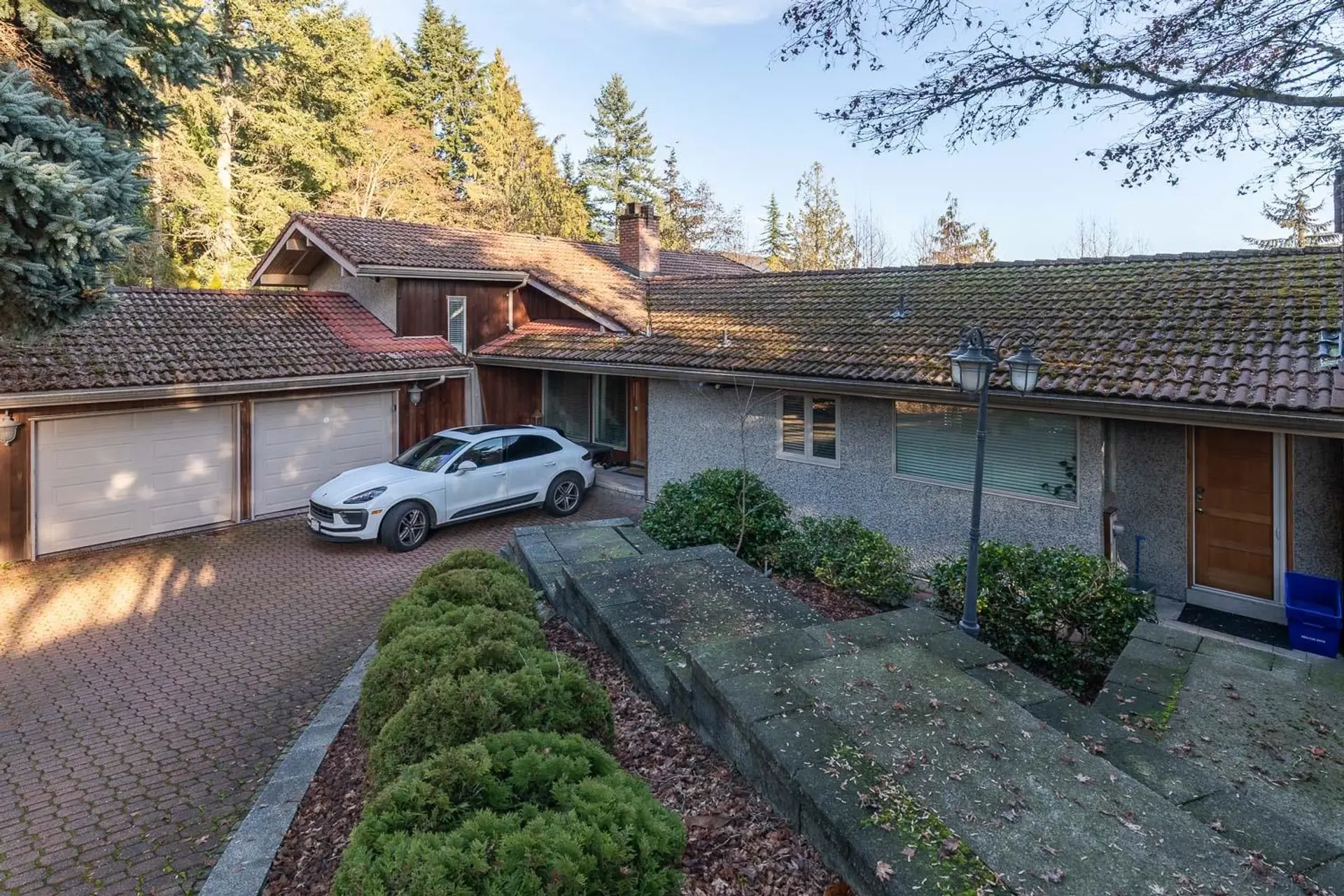 Property at 1448 Sandhurst Place, West Vancouver, BC