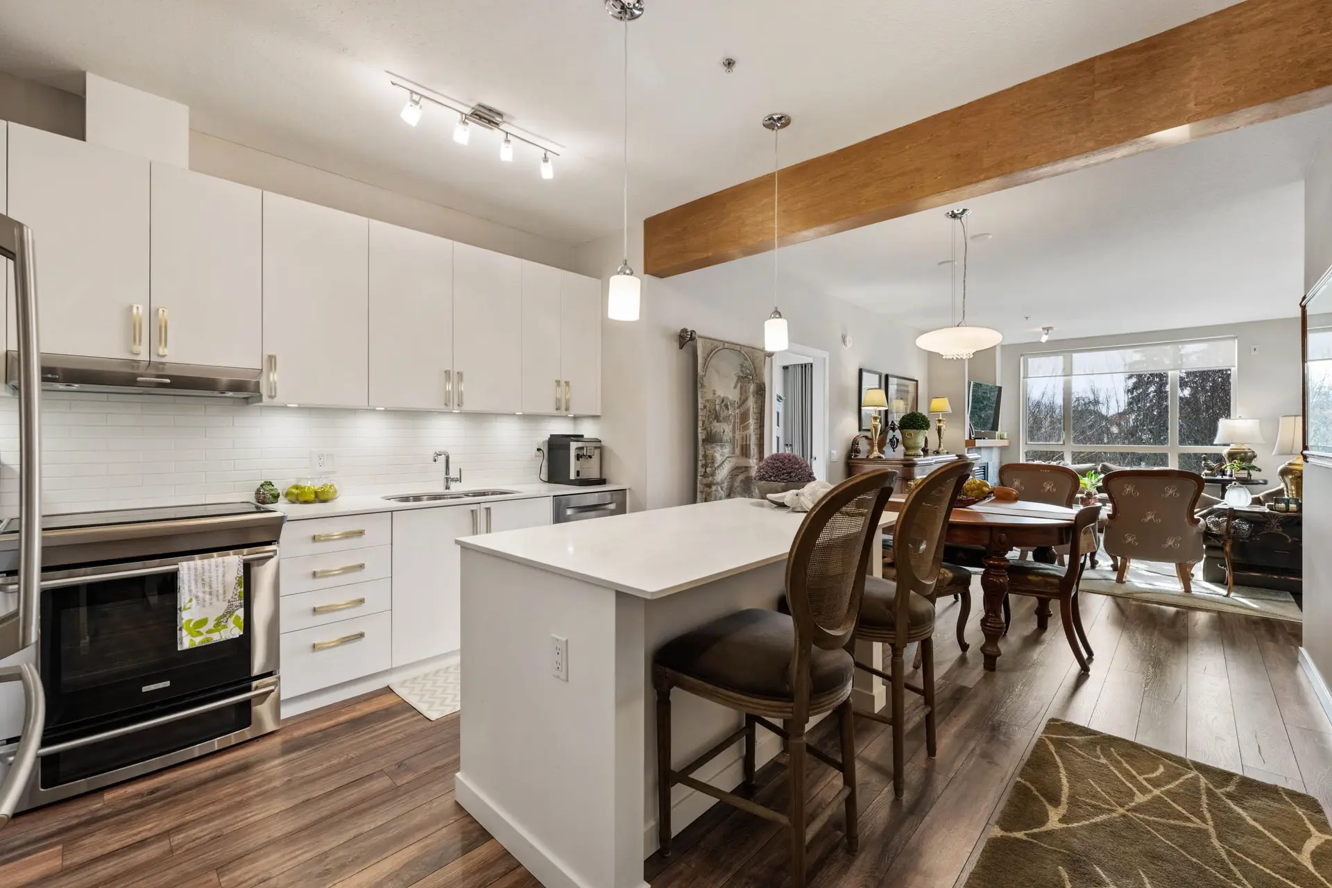 #209 560 Ravenwoods Drive