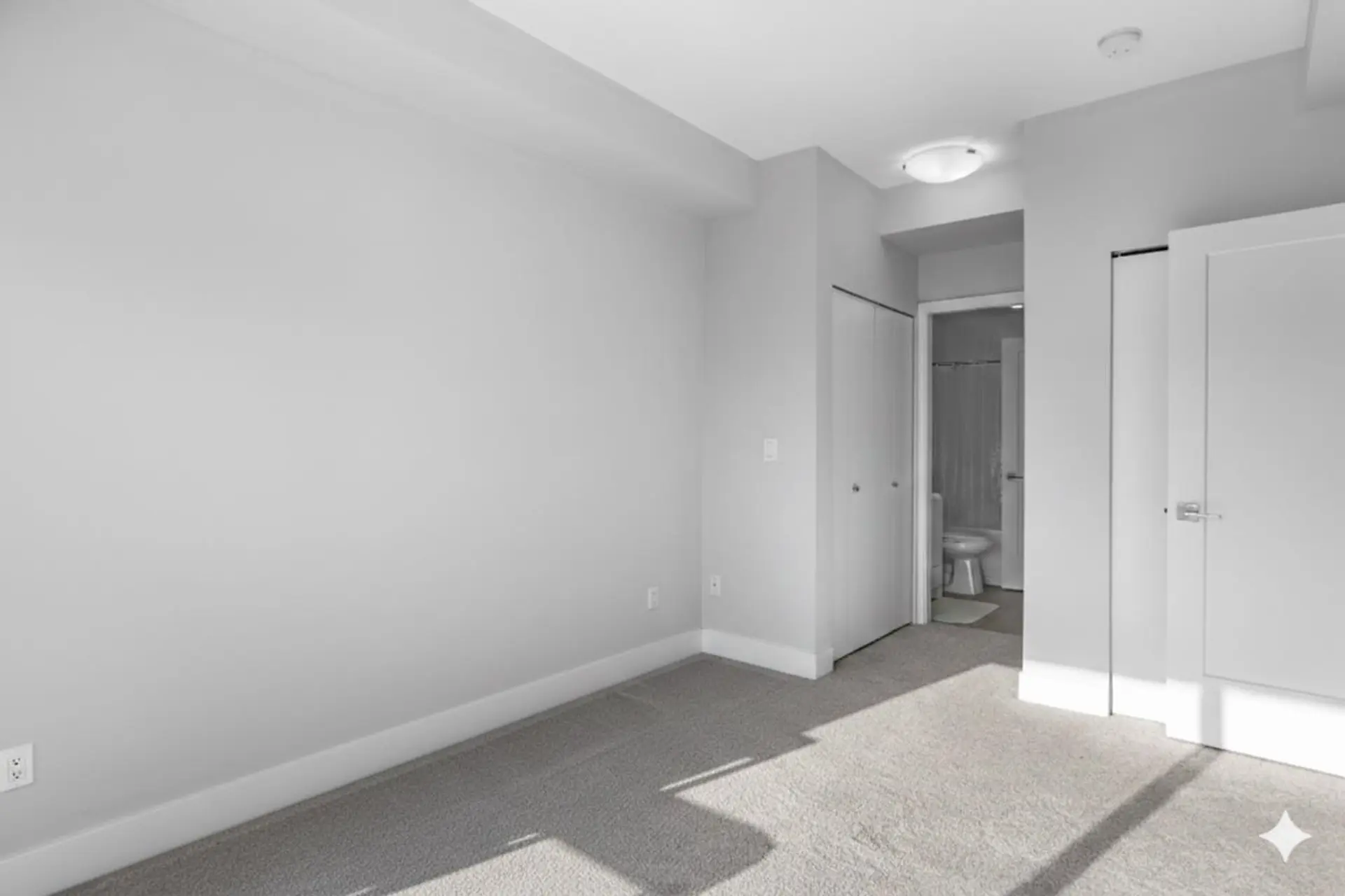 #213 9015 120 Street - Image 12