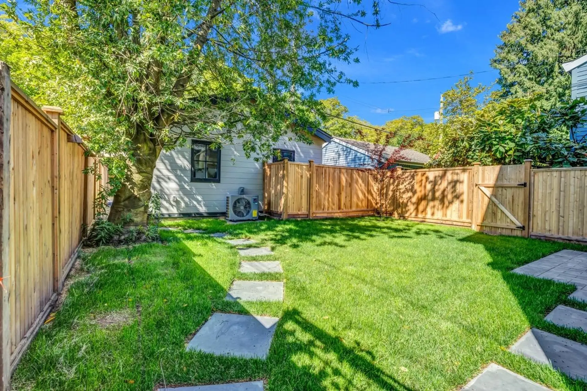 4029 W 33rd Avenue - Image 20