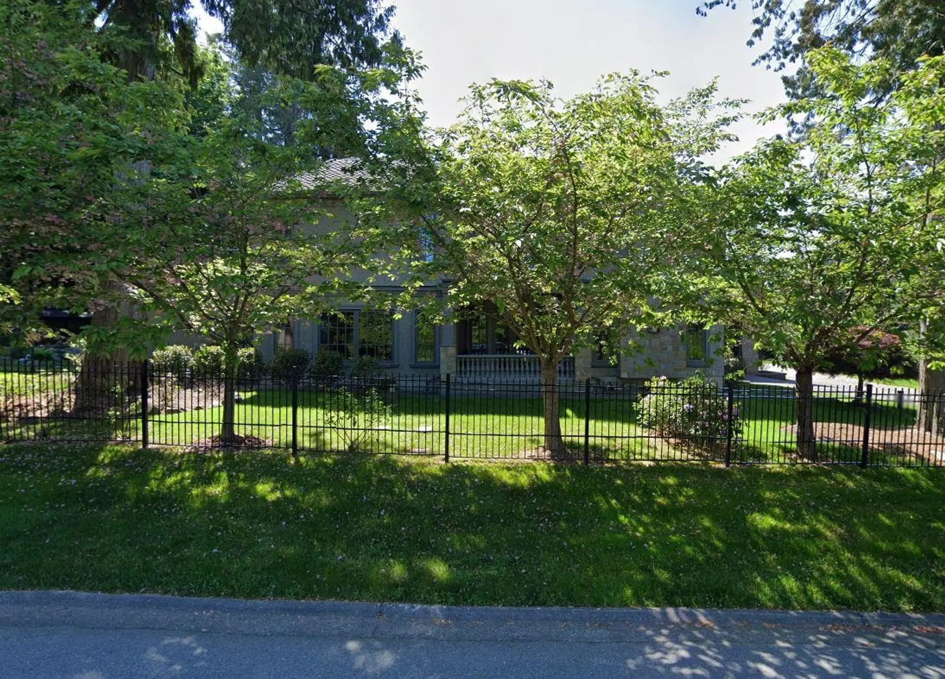 Property at 2923 Woodcrest Place, Surrey, BC