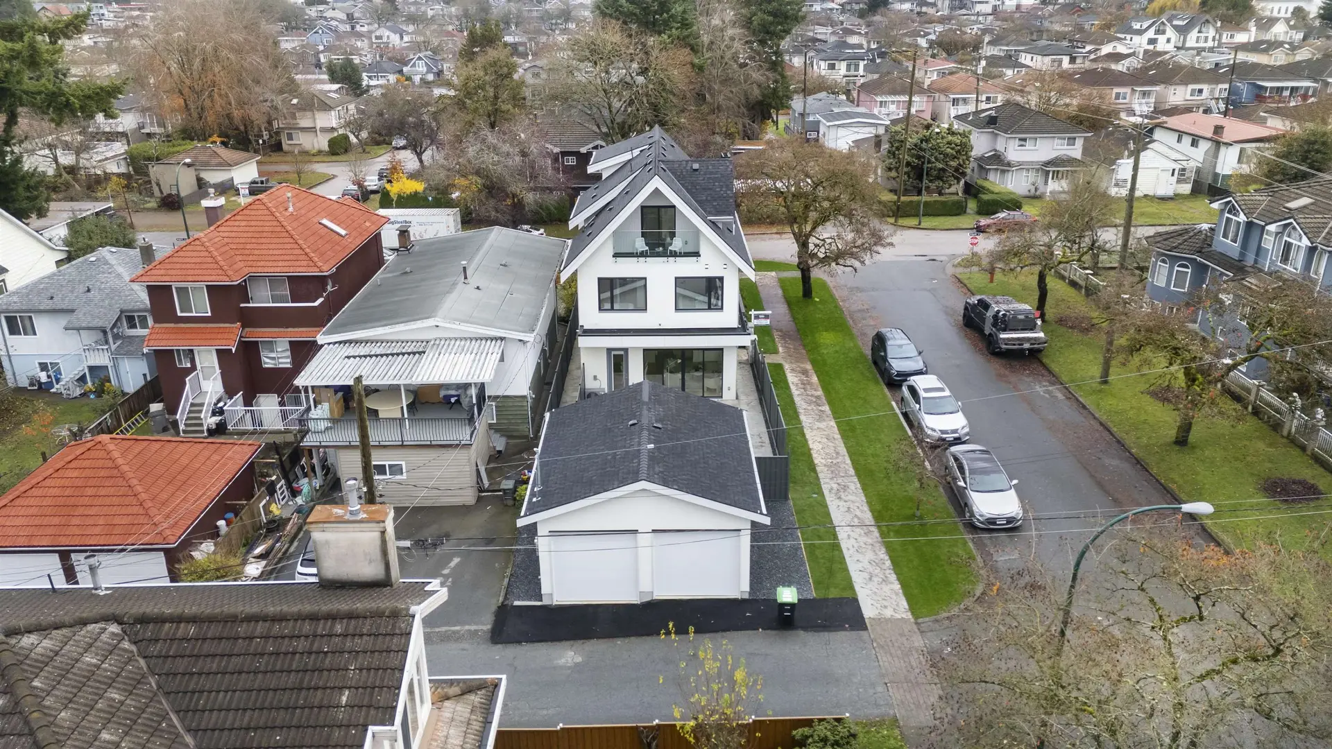 1671 E 31st Avenue - Image 3