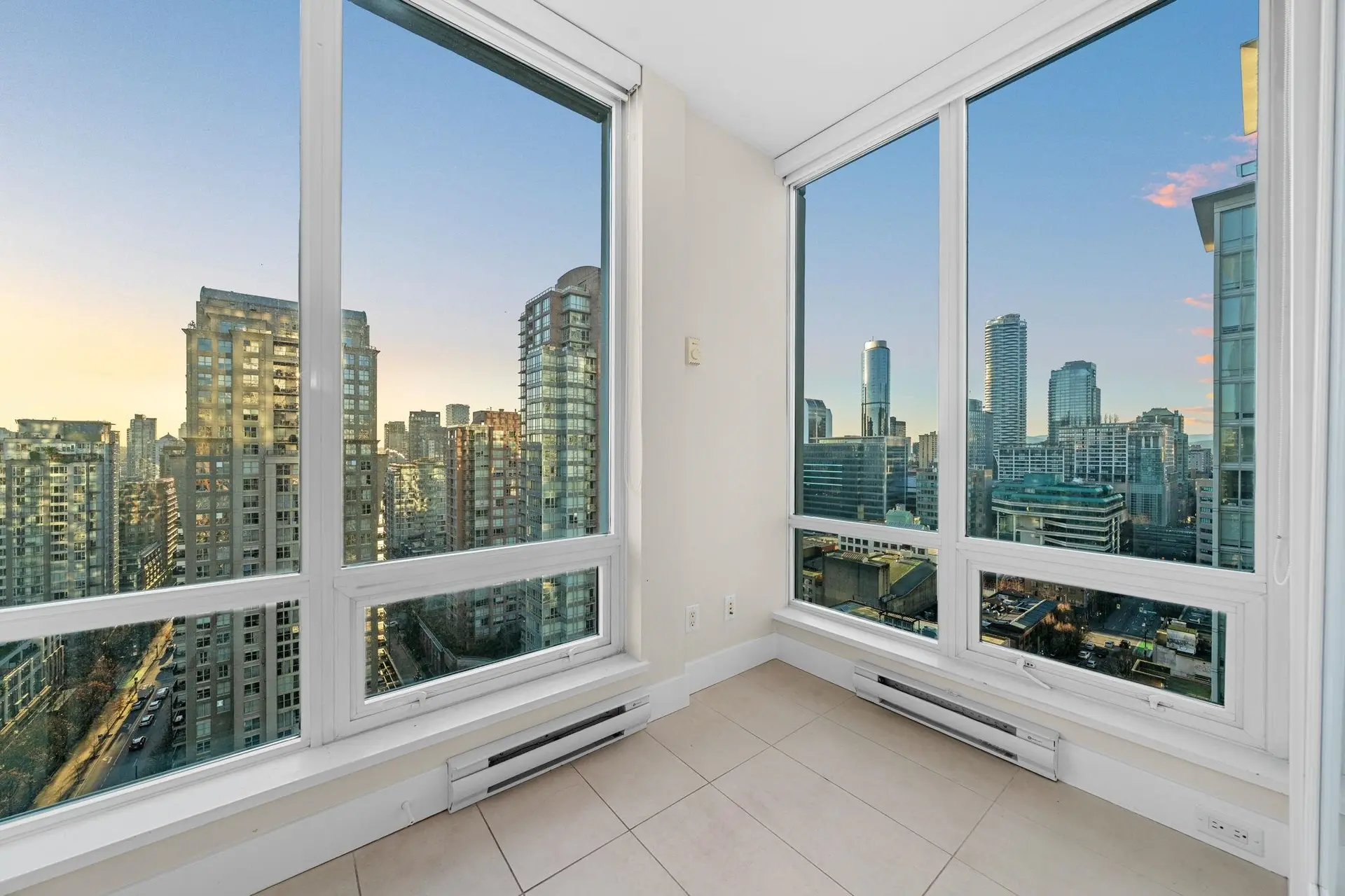 #2106 535 Smithe Street - Image 6