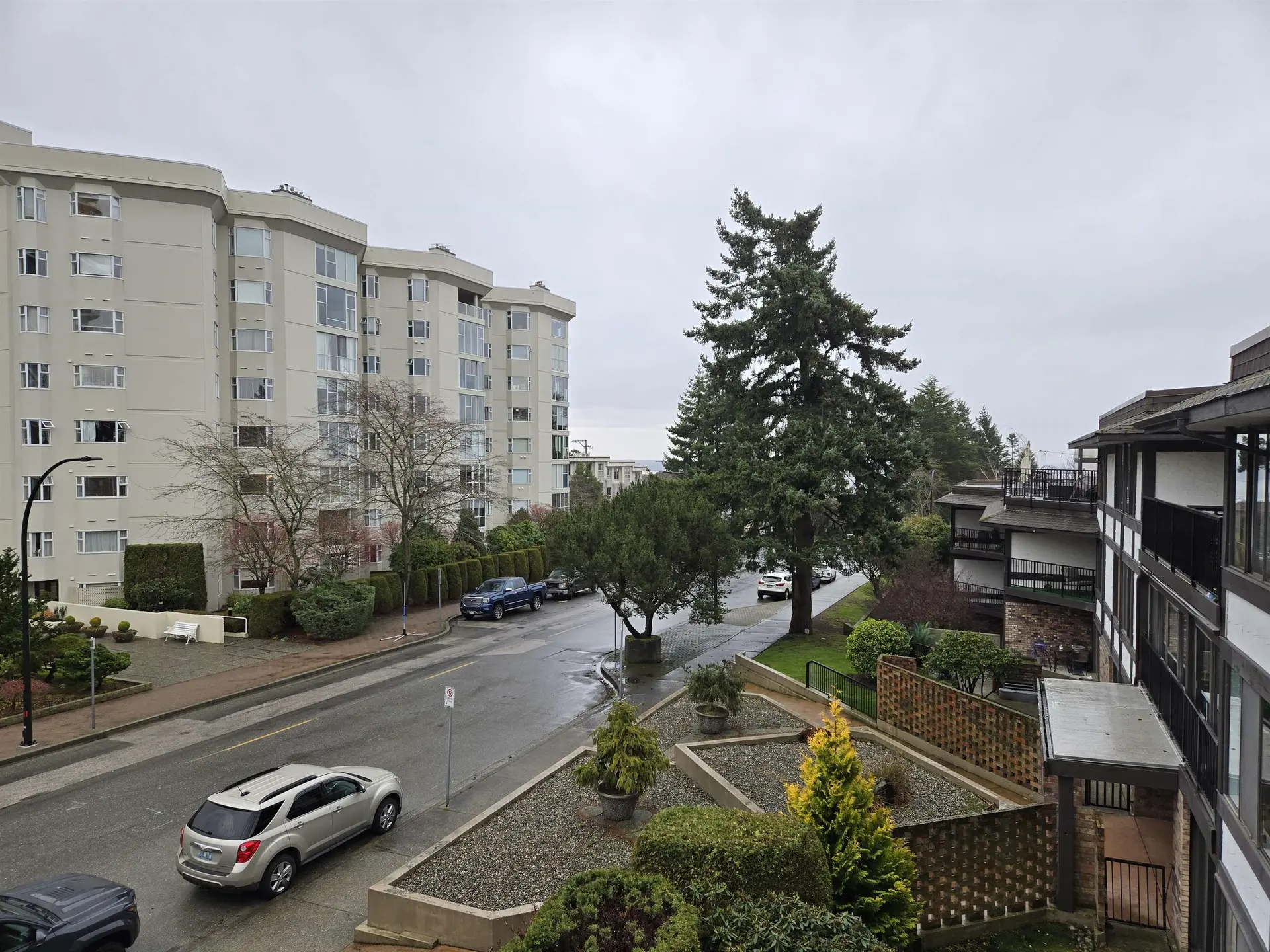 #404 1437 Foster Street - Image 13
