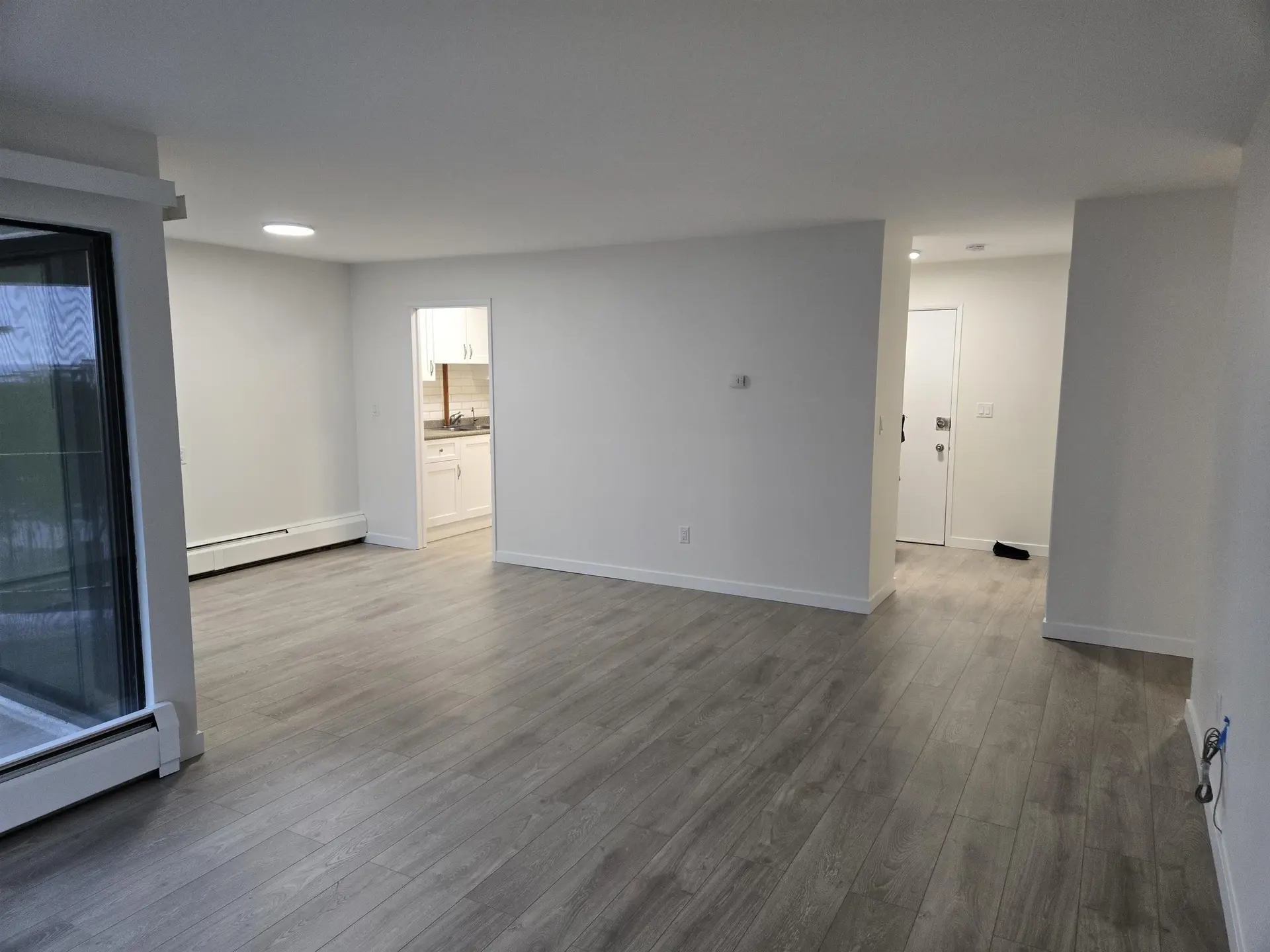 #404 1437 Foster Street - Image 7