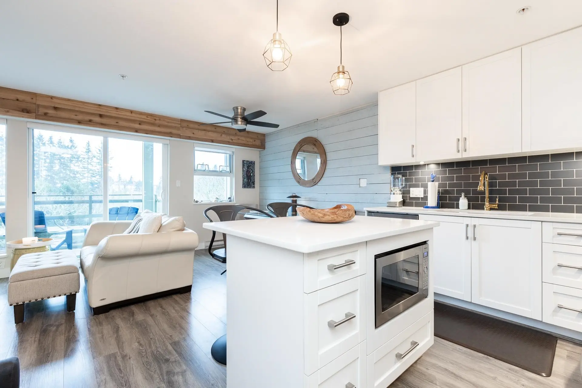 Property at #309 15735 Croydon Drive, Surrey, BC