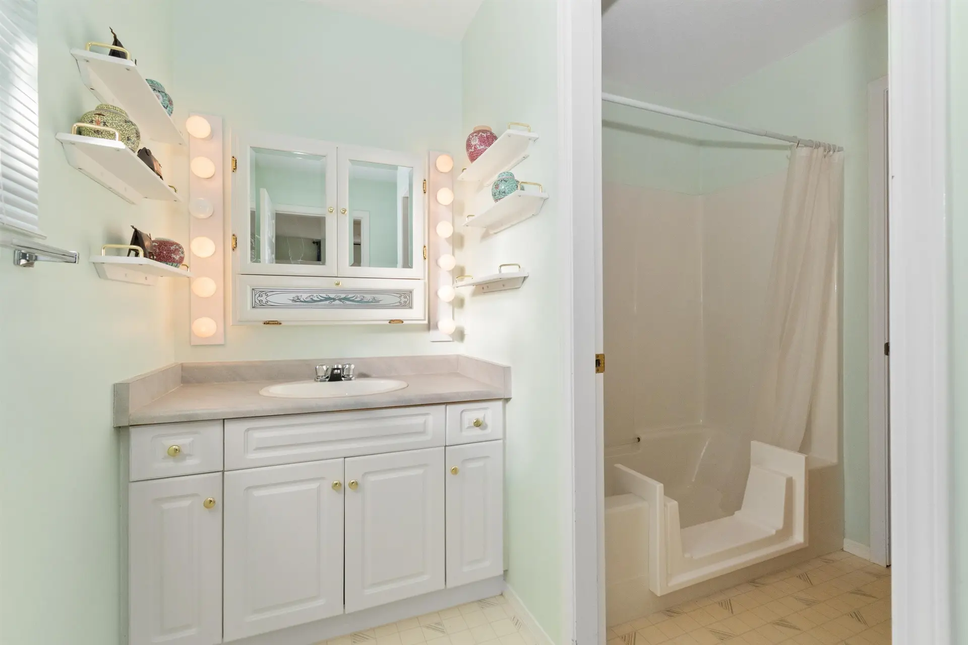 Property at 480 COQUIHALLA STREET, Hope, BC