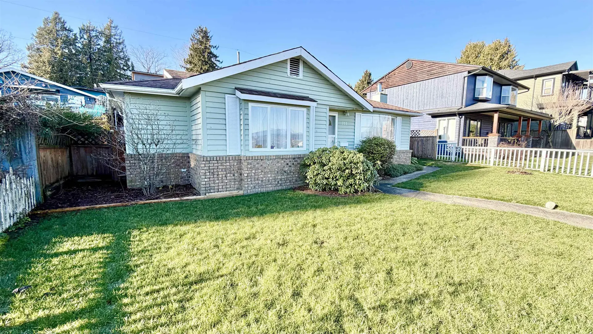 111 Sapper Street - Image 1
