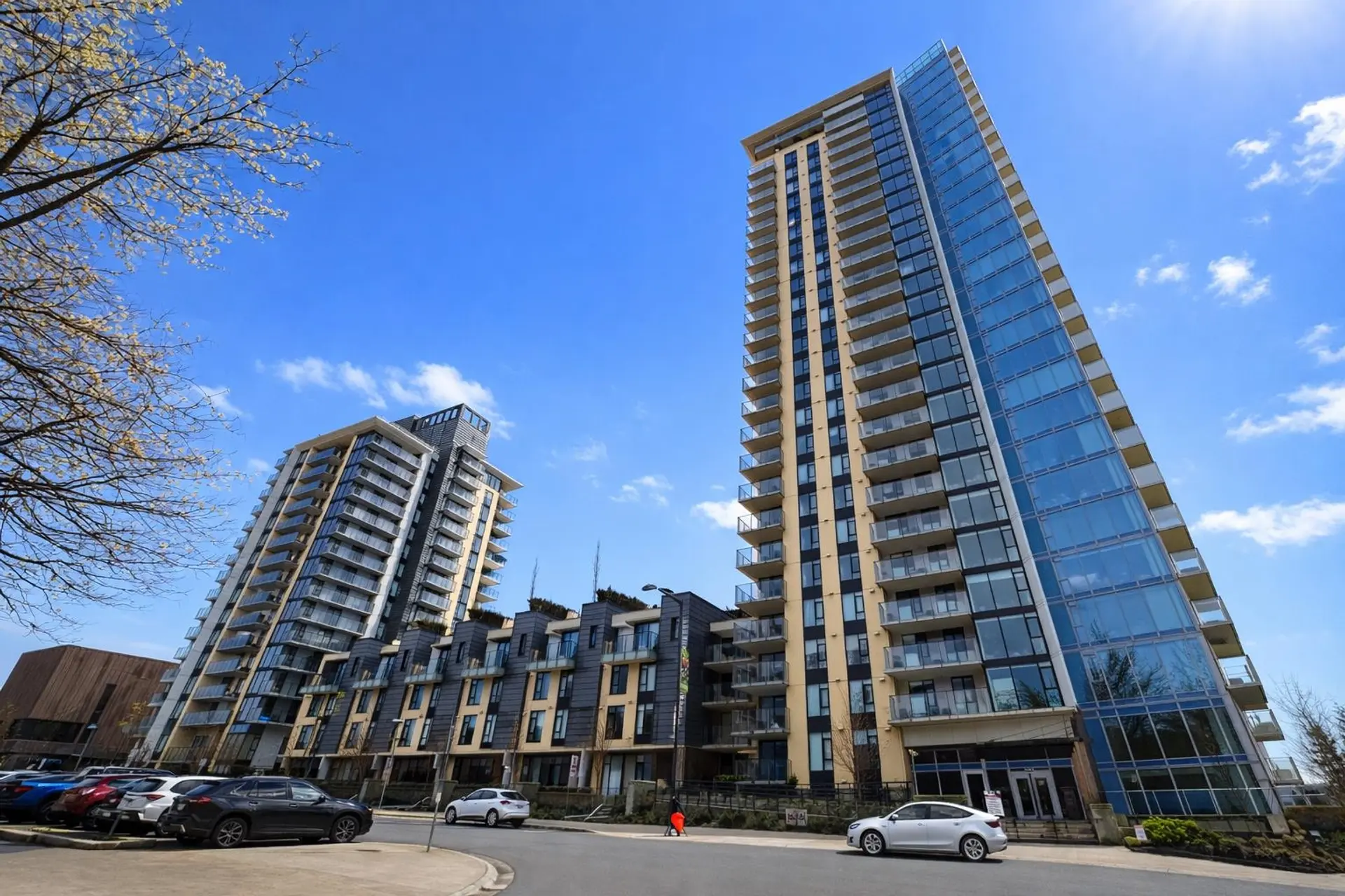 Property at #405 1401 HUNTER STREET, North Vancouver, BC