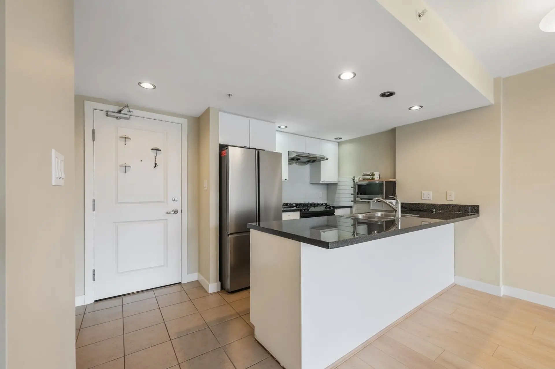 #605 9180 Hemlock Drive - Image 7