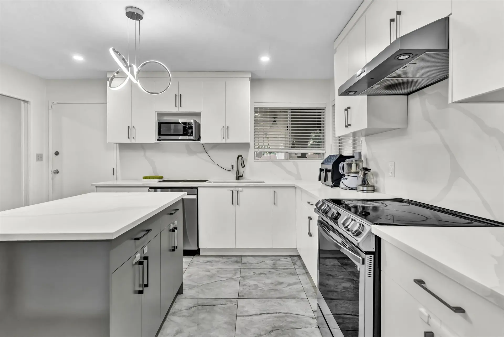 Property at 20225 40 Avenue, Langley, BC