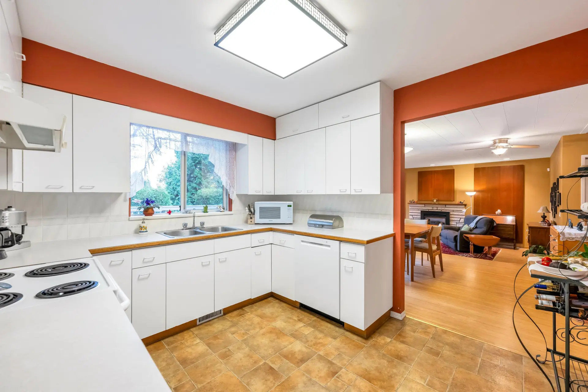 Property at 1320 KENT STREET, White Rock, BC