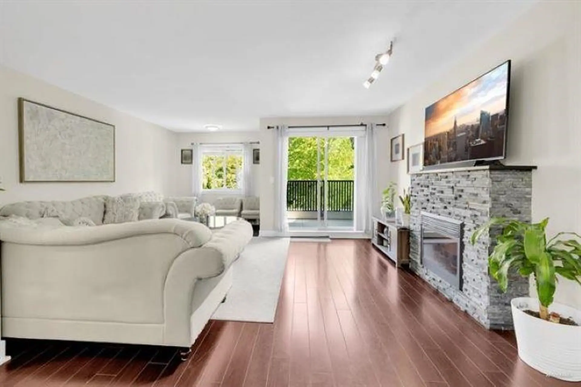 Property at #110 13368 72 AVENUE, Surrey, BC