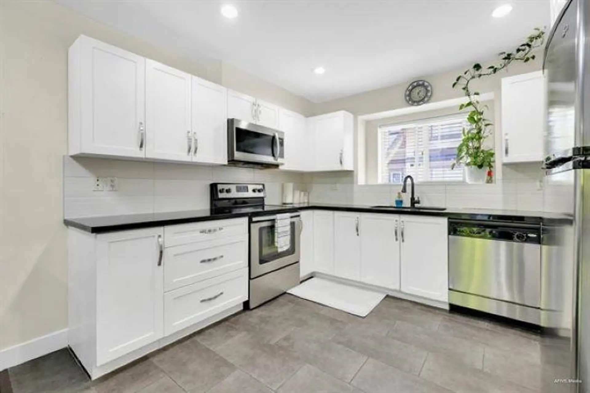 Property at #110 13368 72 AVENUE, Surrey, BC