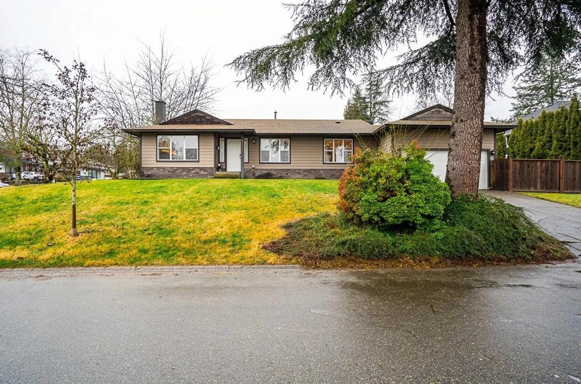Property at 15825 101 Avenue, Surrey, BC