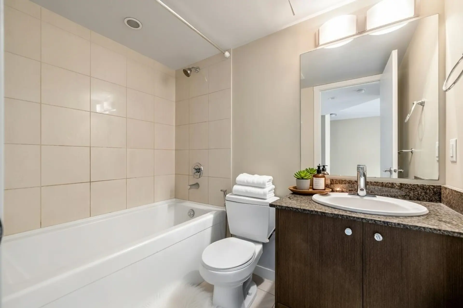 Property at #1606 1212 HOWE STREET, Vancouver, BC