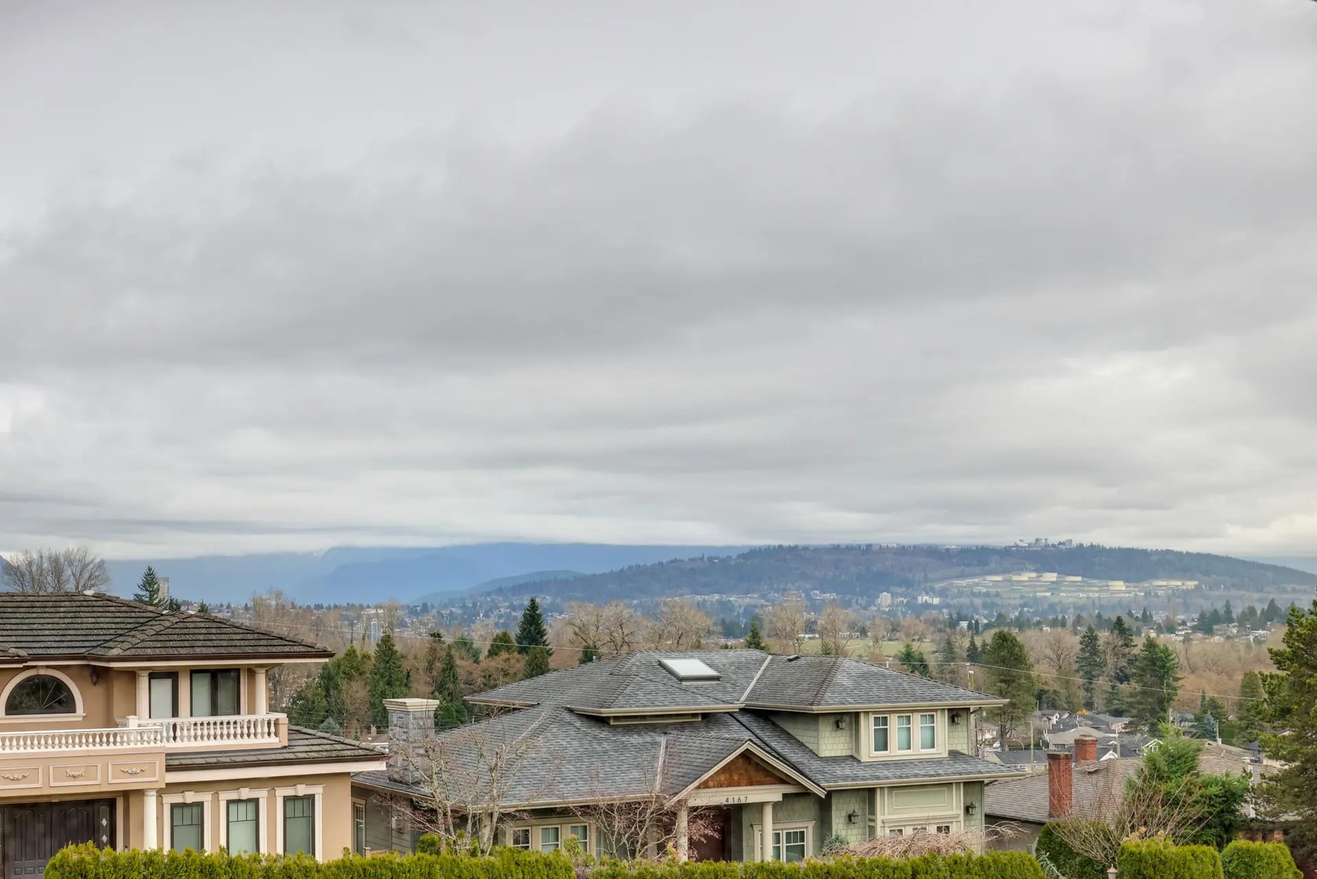 4144 Price Crescent - Image 6