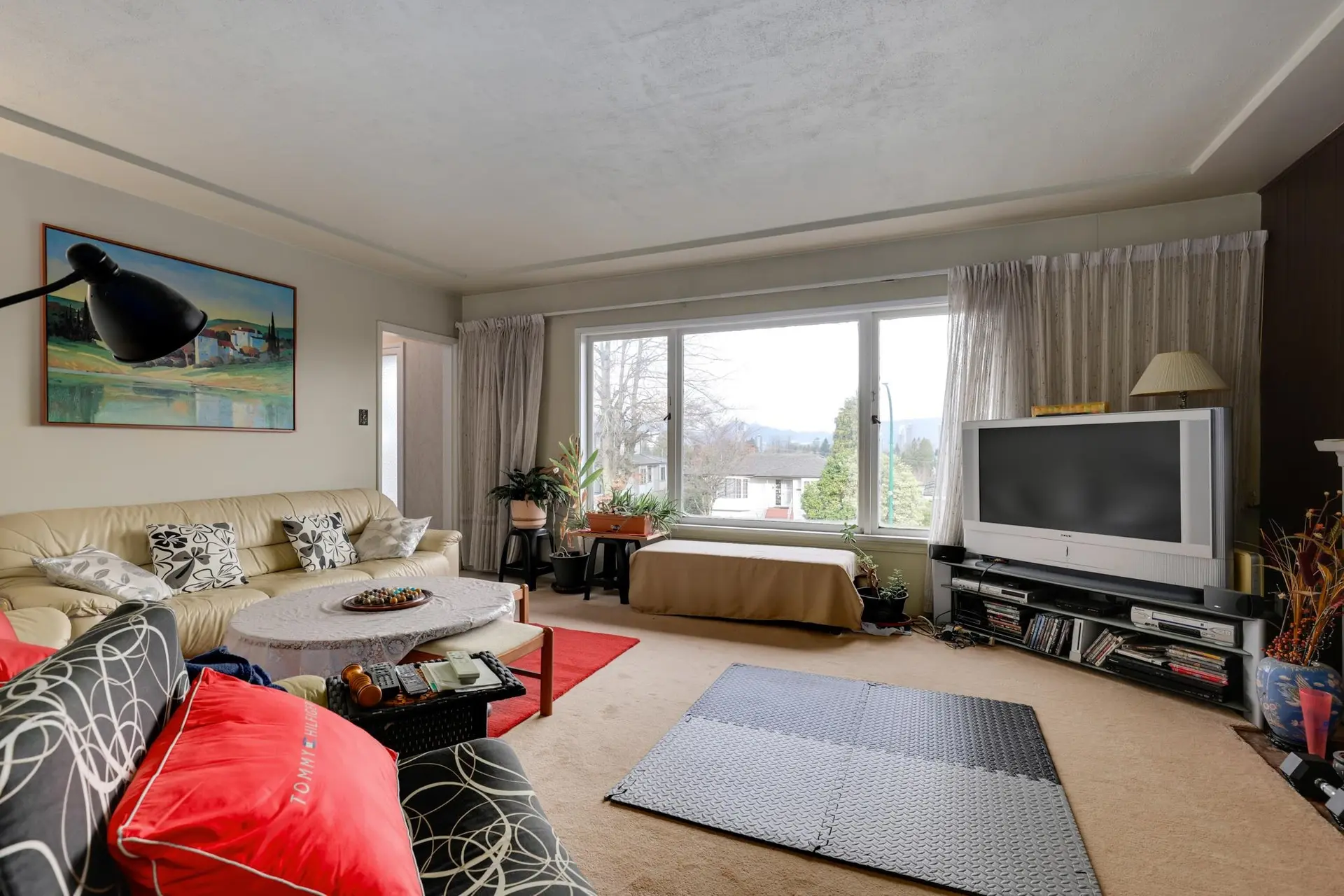 4144 Price Crescent - Image 4