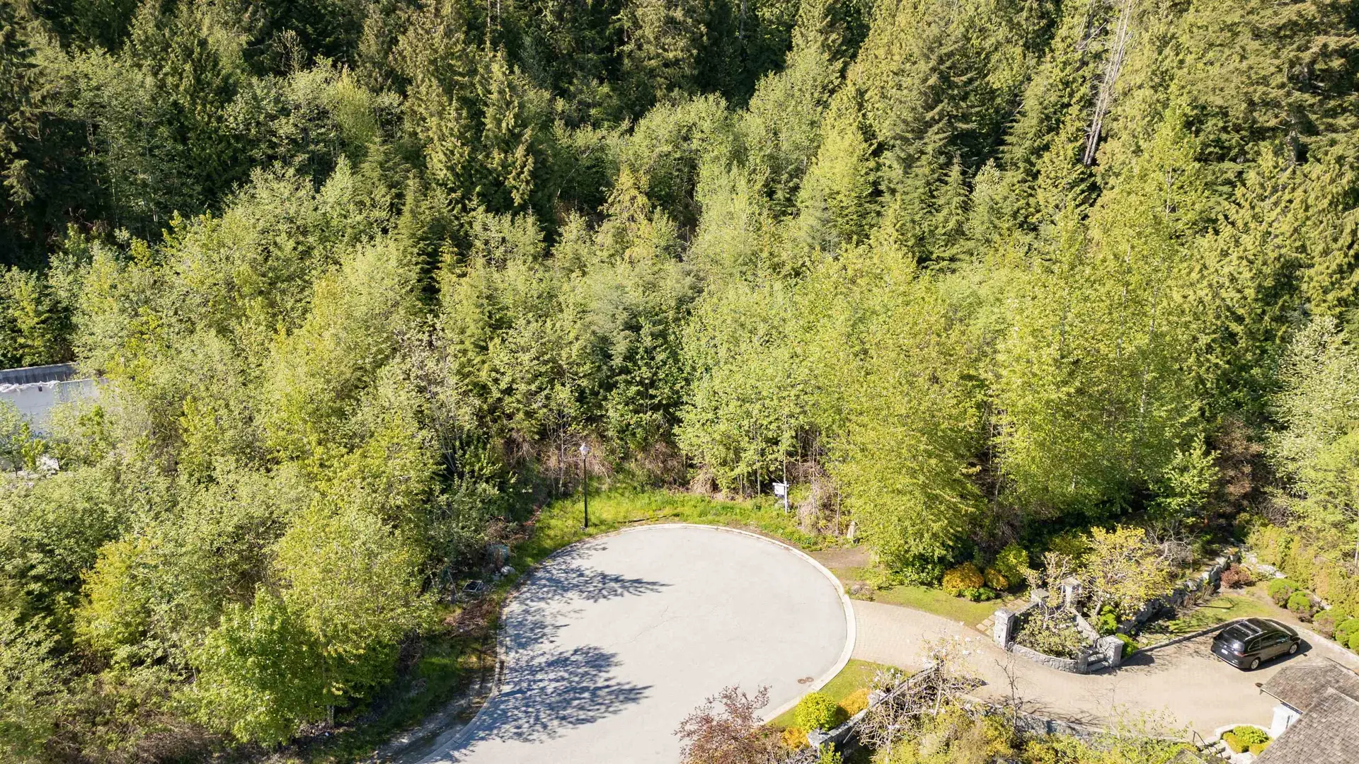 Property at 2307 KADLEC COURT, West Vancouver, BC