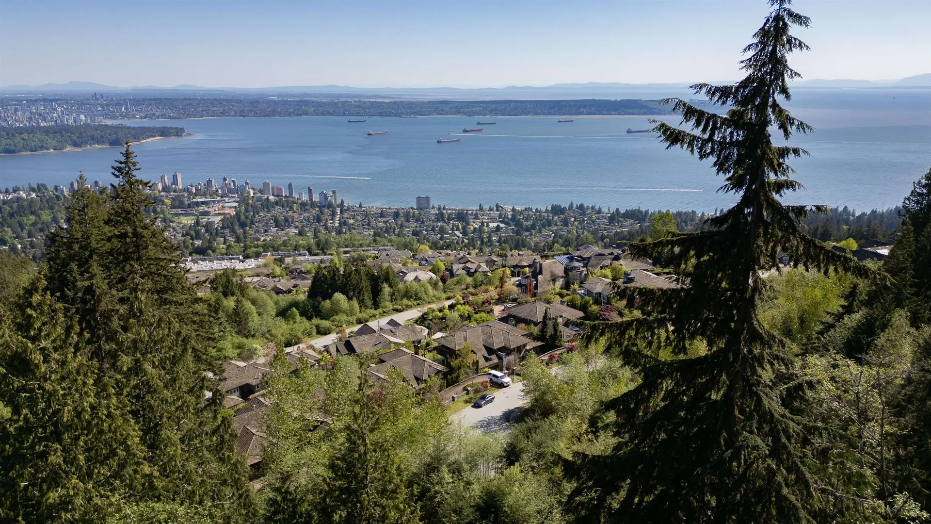 Property at 2307 KADLEC COURT, West Vancouver, BC