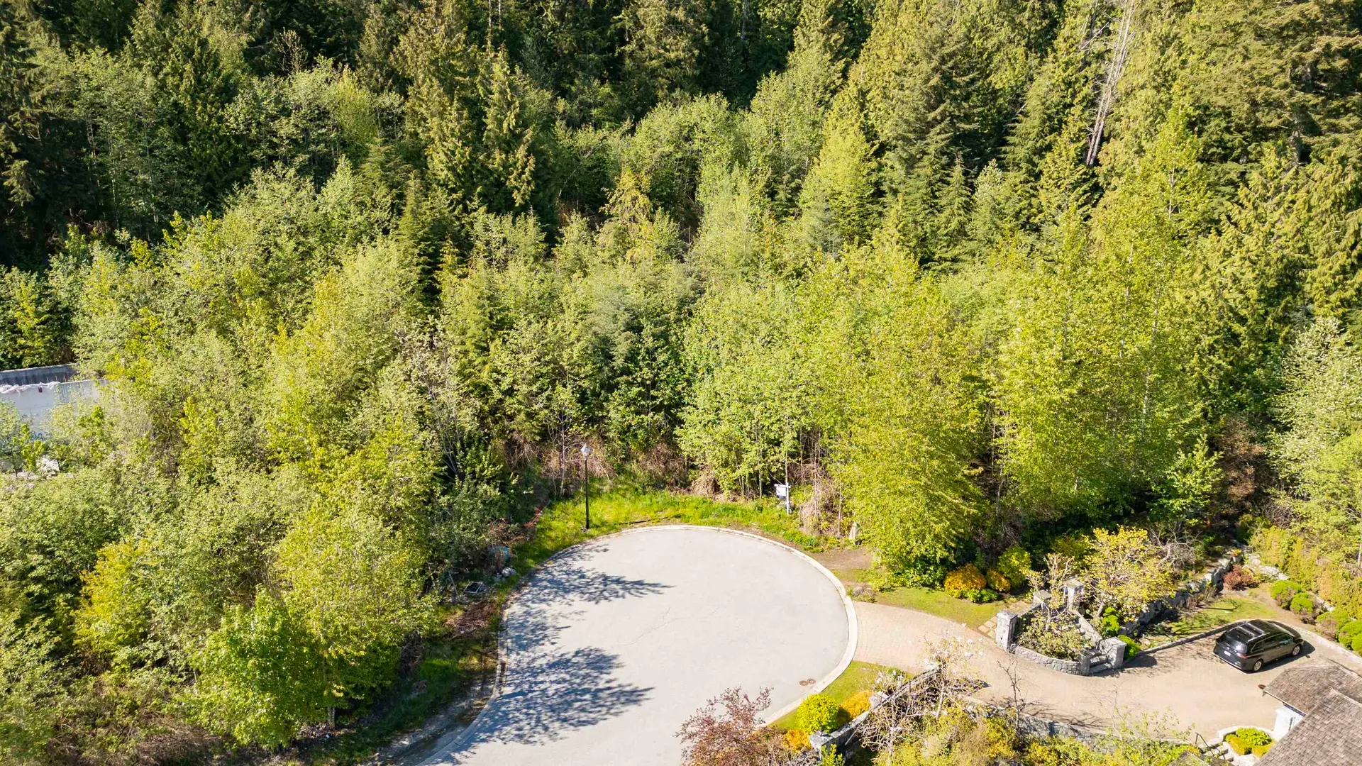 Property at 2307 KADLEC COURT, West Vancouver, BC