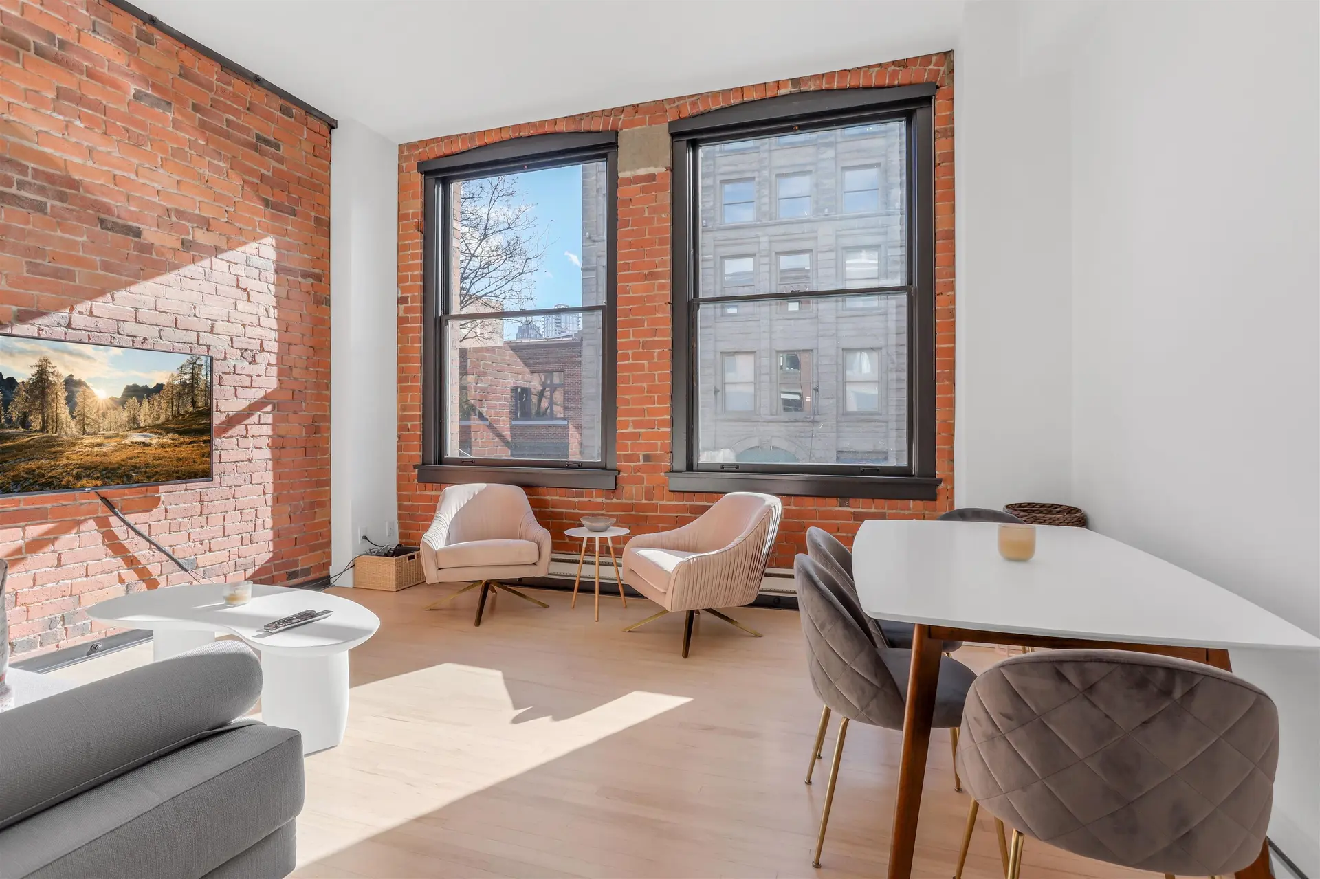 #201 345 Water Street - Image 2