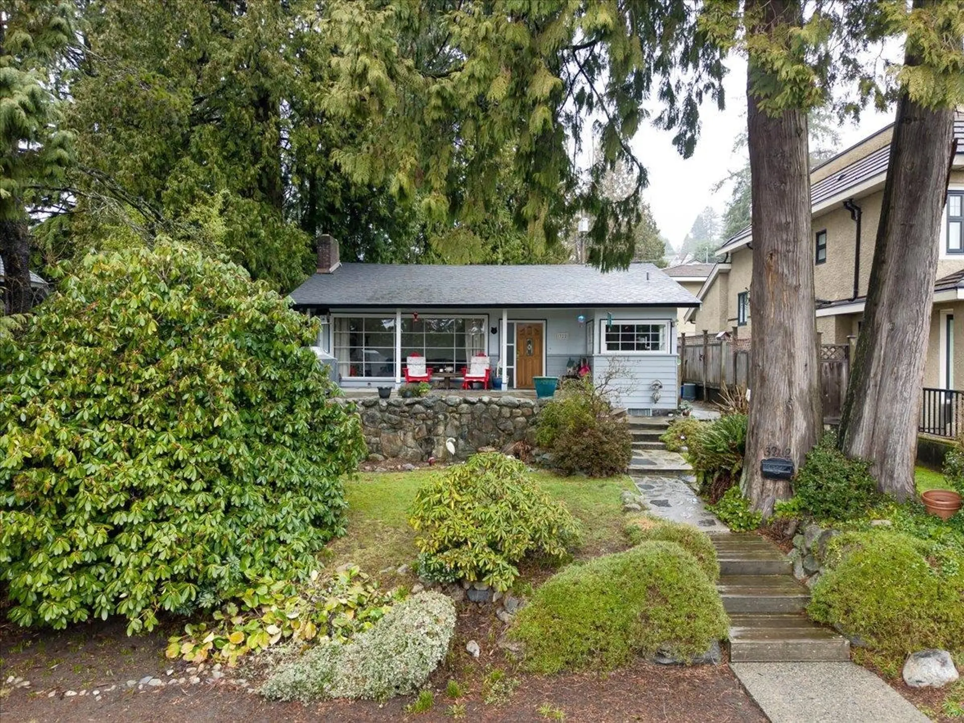 Property at 322 E 25th Street, North Vancouver, BC
