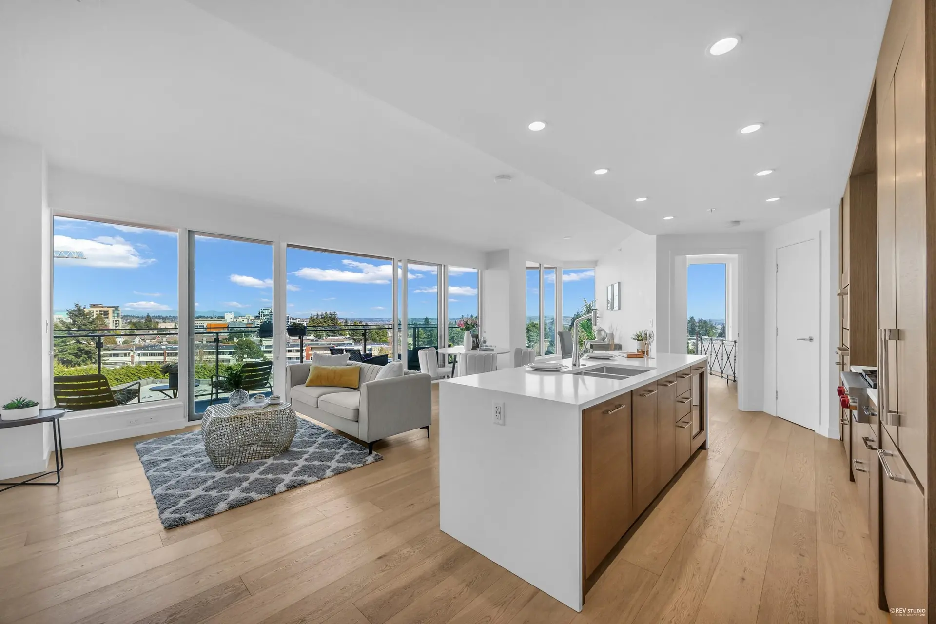 Property at #703 1439 George Street, White Rock, BC