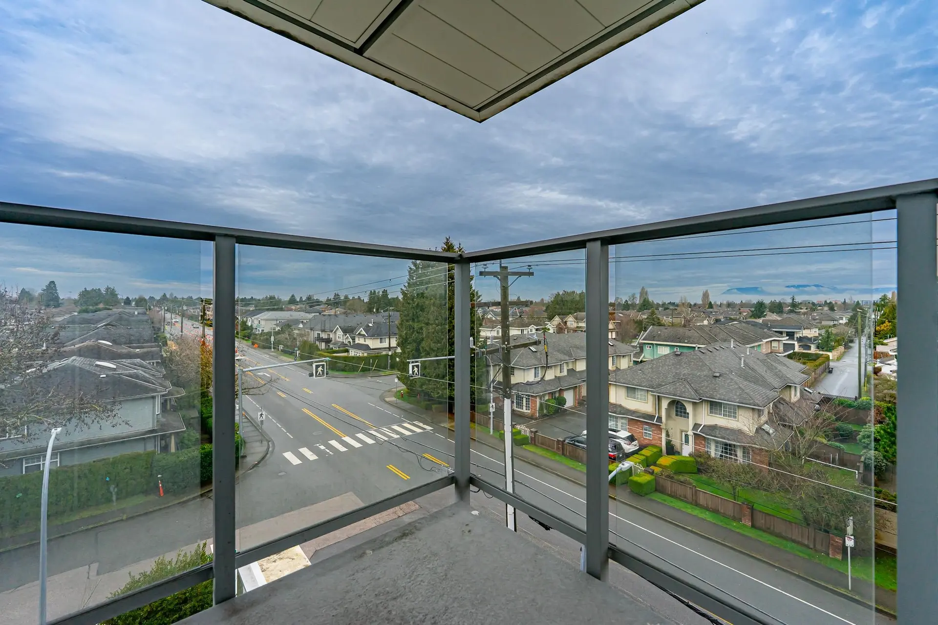 #400 10020 Dunoon Drive - Image 12