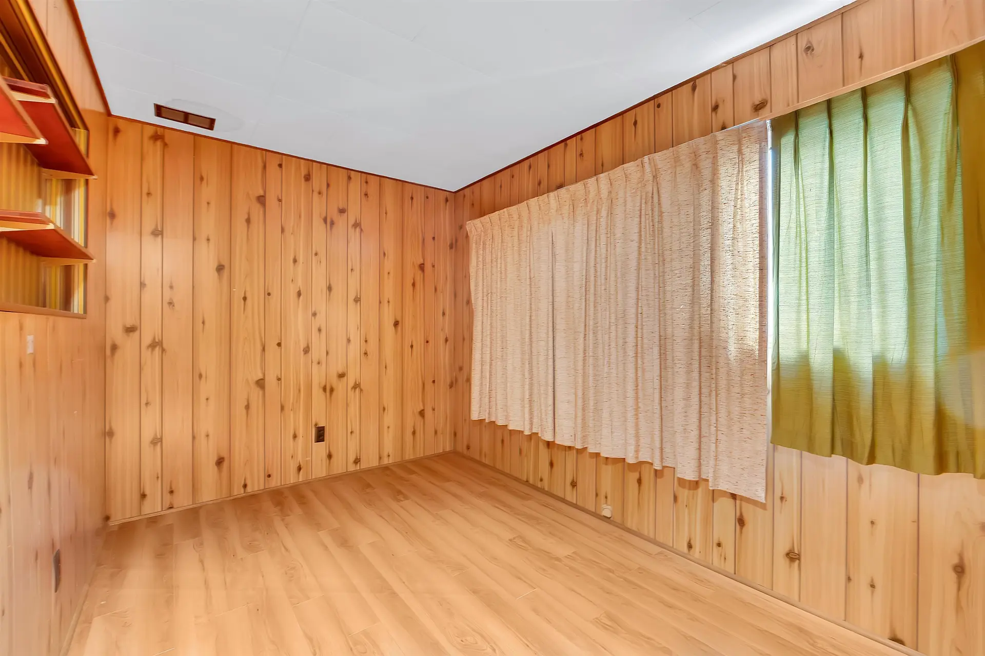 4580 Neville Street - Image 9
