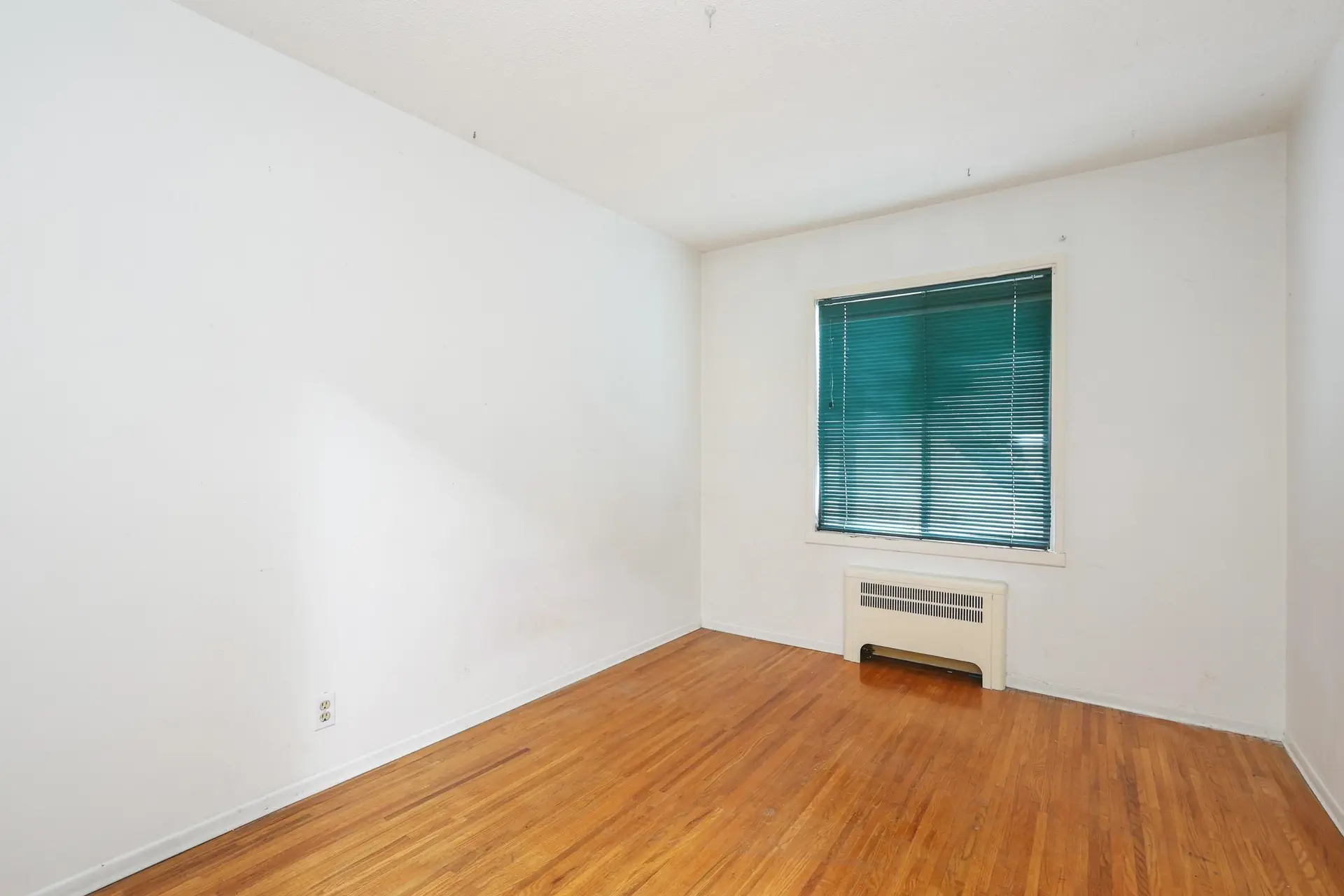 #201 2880 Oak Street - Image 14