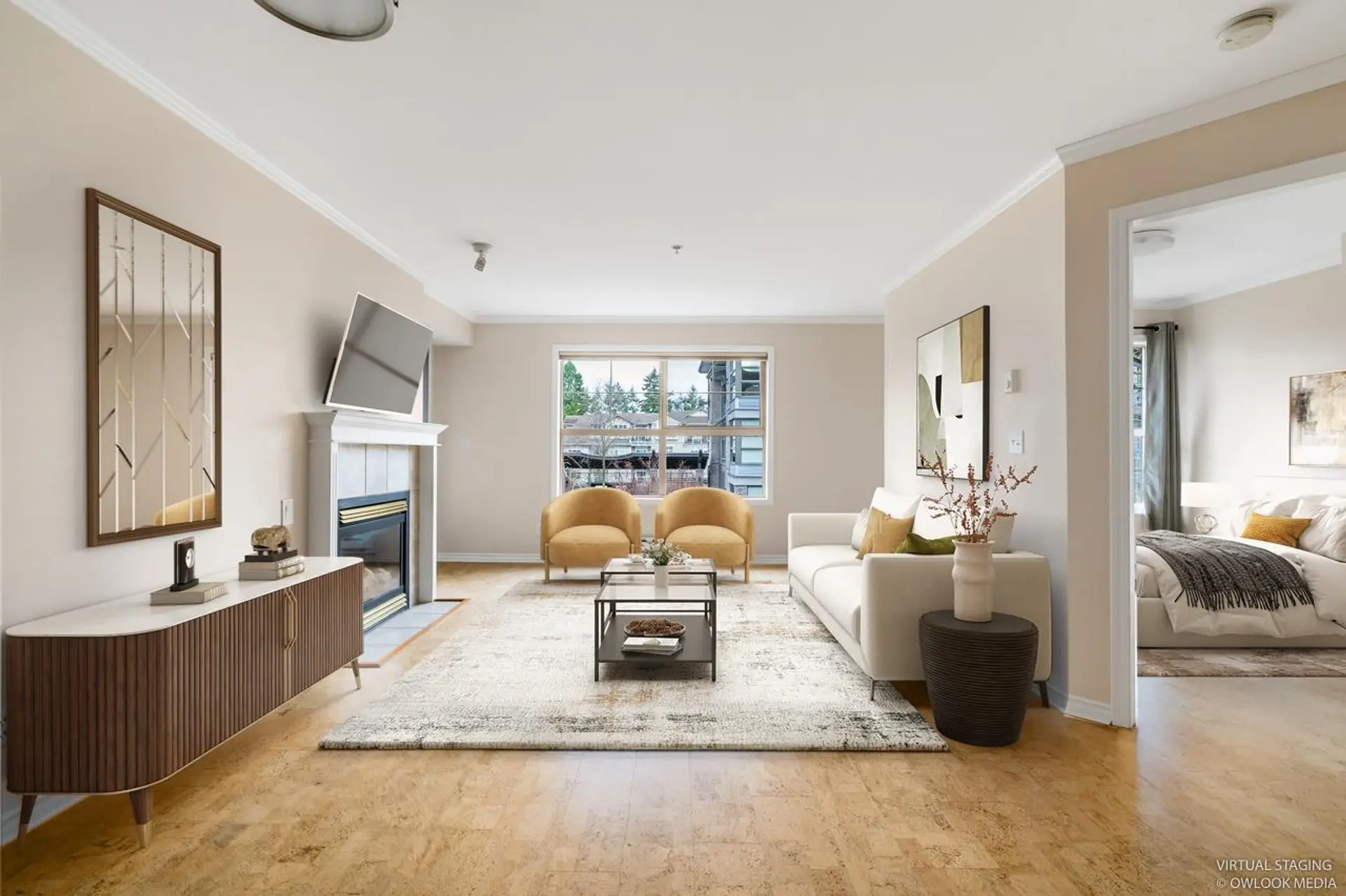 Property at #302 15325 17 AVENUE, Surrey, BC