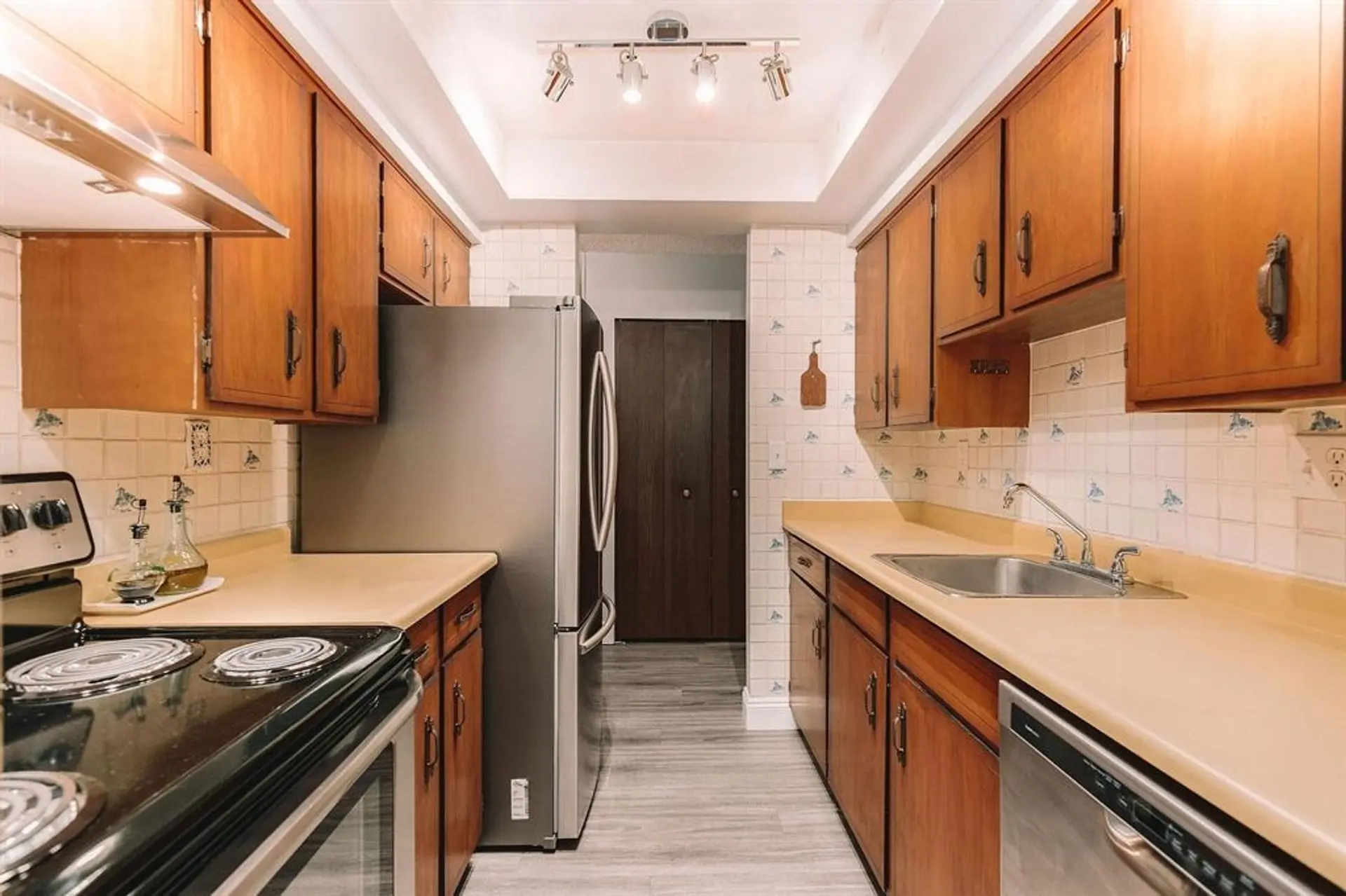 Property at #206 410 AGNES STREET, New Westminster, BC