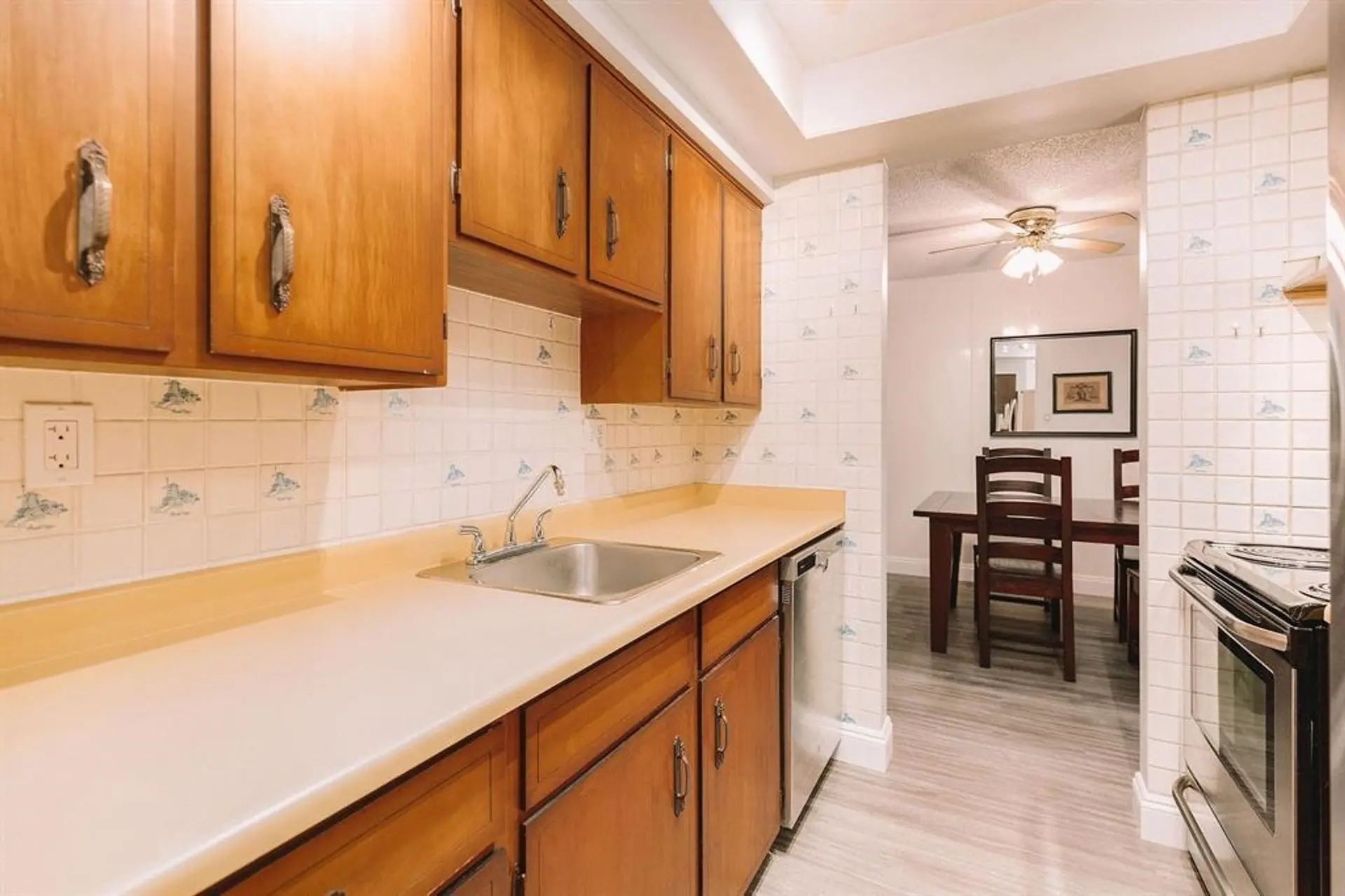 Property at #206 410 AGNES STREET, New Westminster, BC