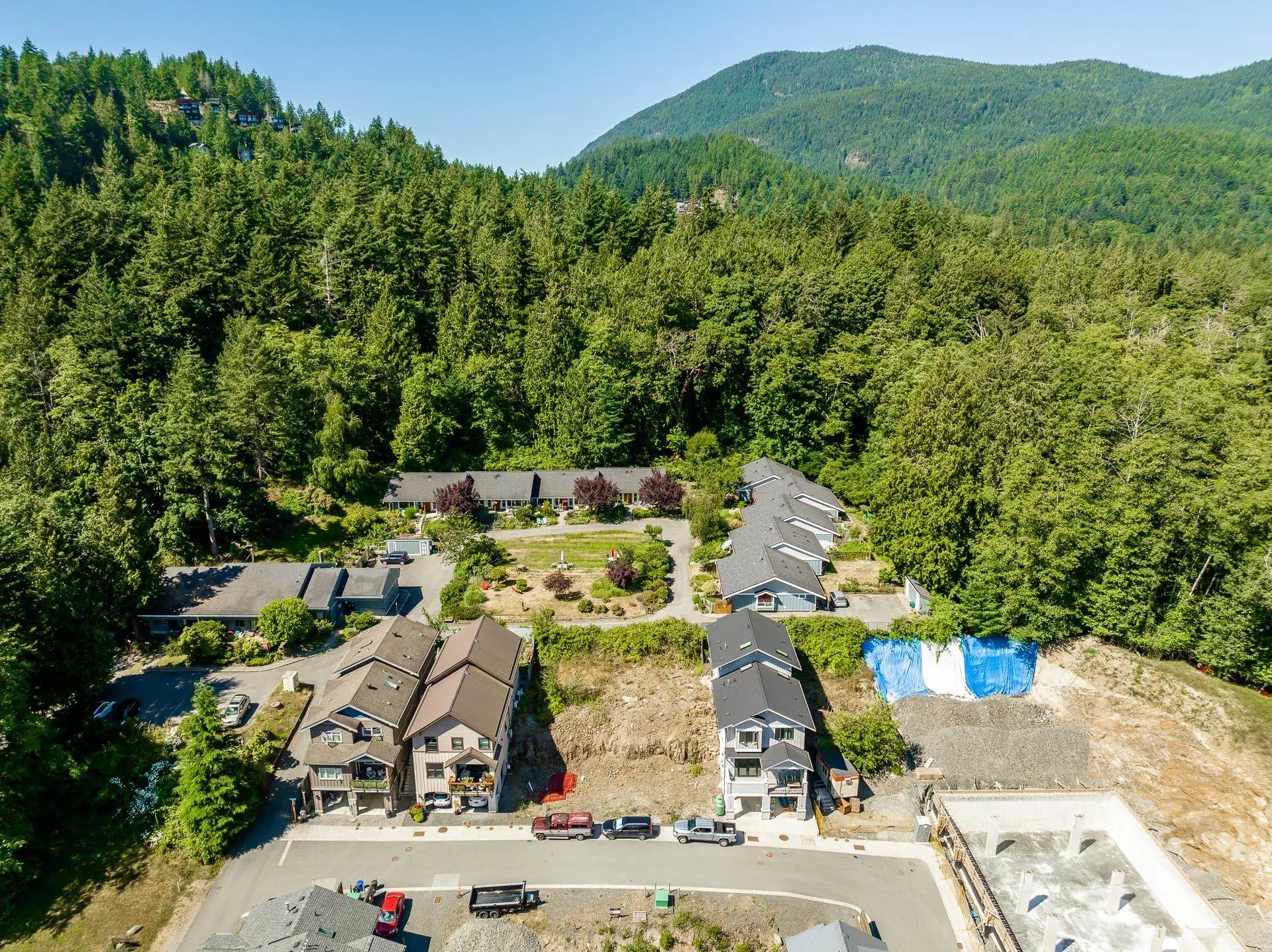 Property at 1104-1108 FOXGLOVE LANE, Bowen Island, BC