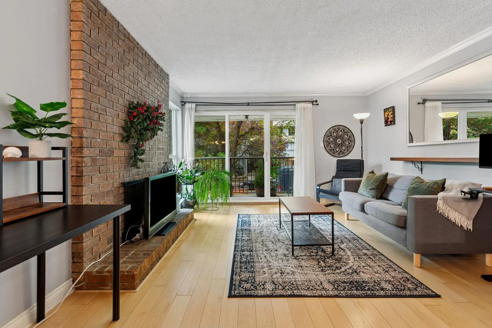 #204 1234 Pendrell Street - Image 3