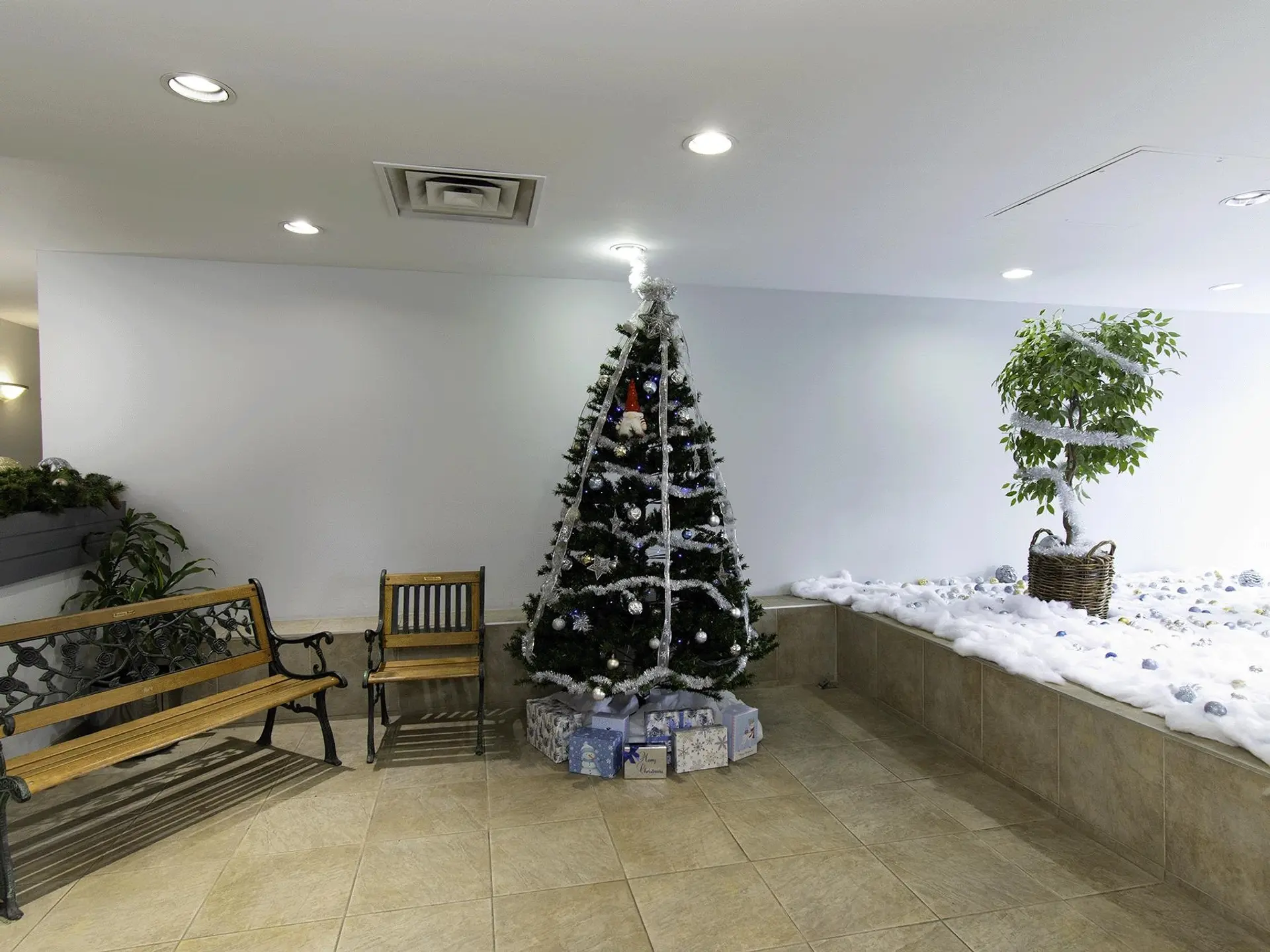 Property at #303 14881 103A AVENUE, Surrey, BC