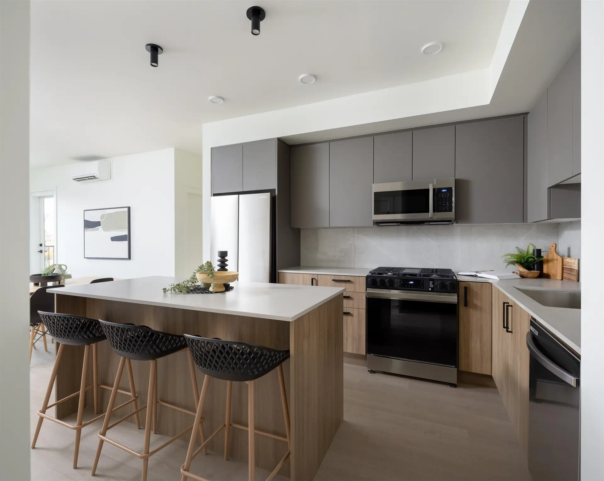 #A115 8230 208b Avenue - Image 3