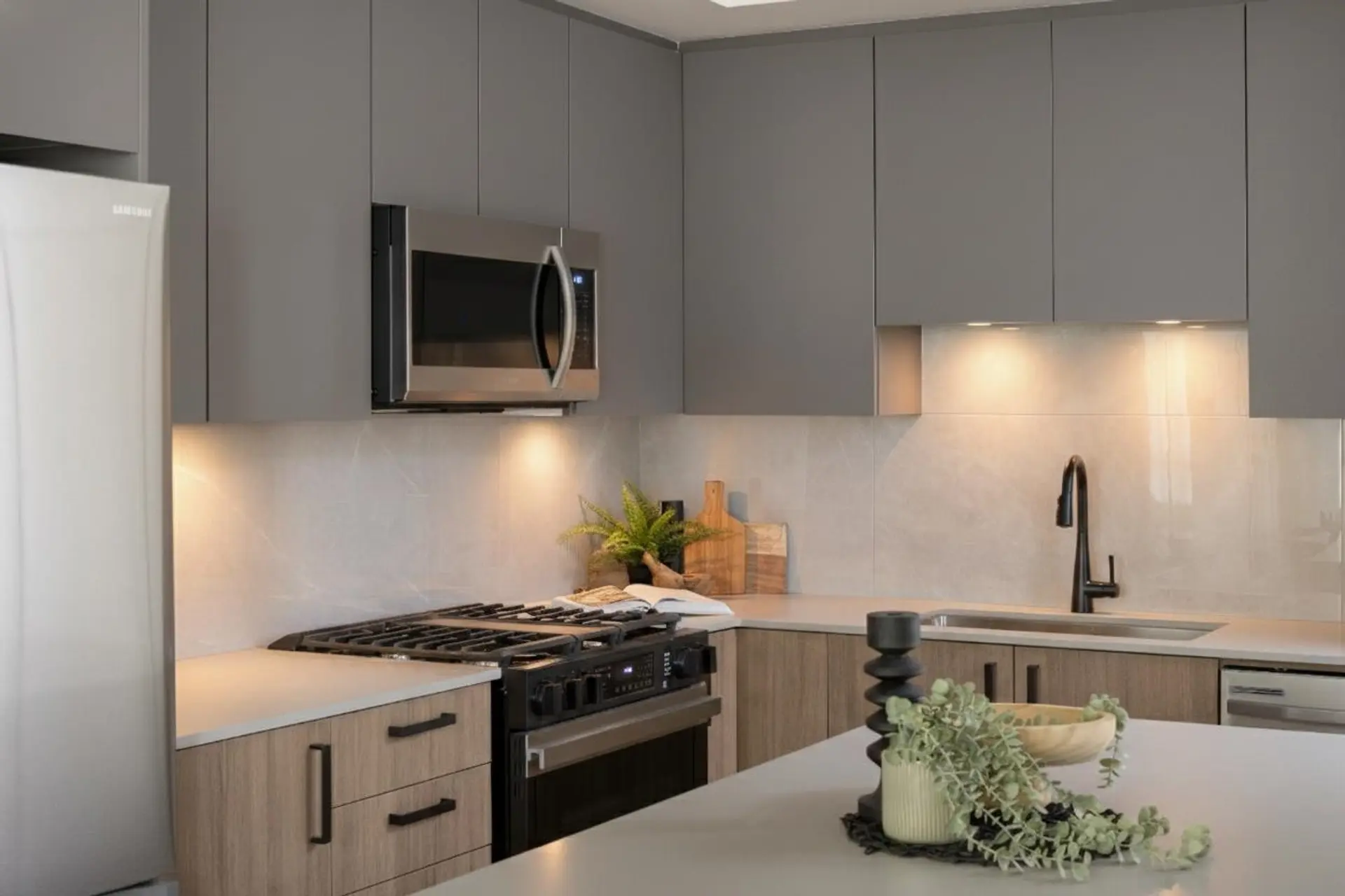 #A115 8230 208b Avenue - Image 4
