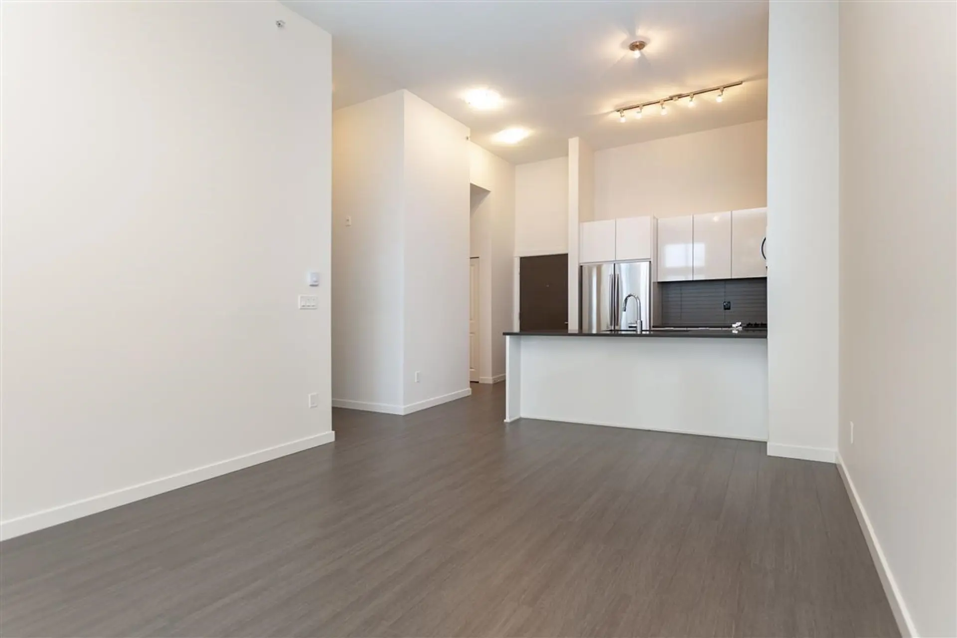 Property at #418 15138 34 AVENUE, Surrey, BC