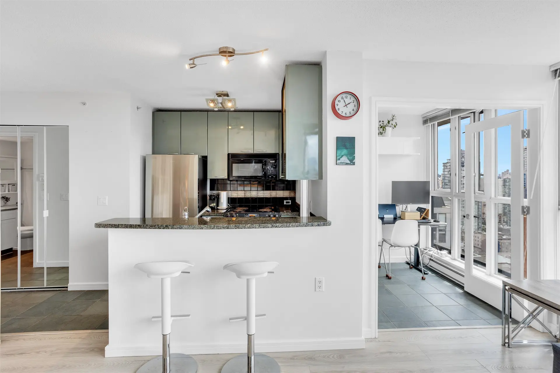 #2507 1068 Hornby Street - Image 4