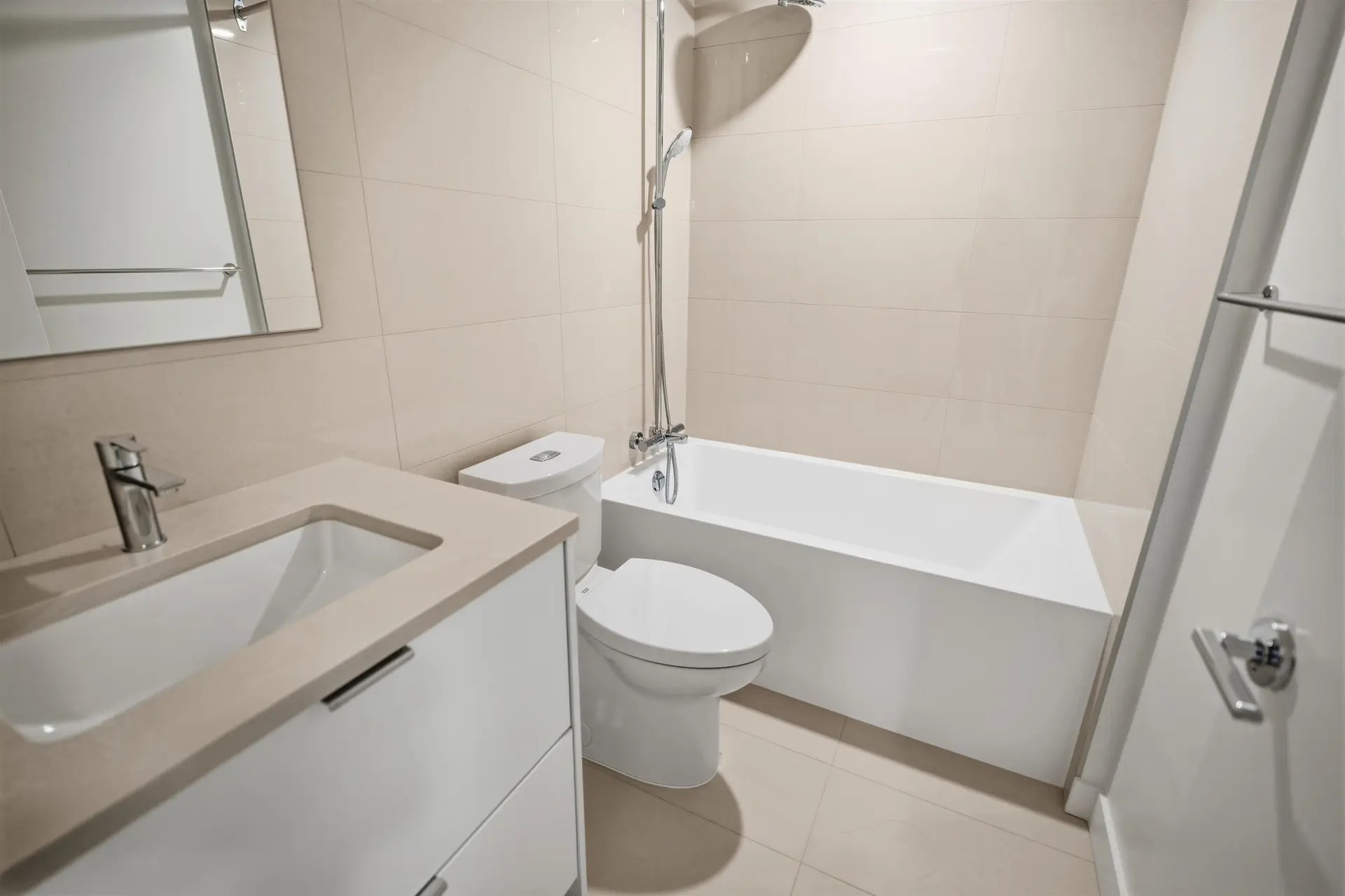 Property at #2901 13675 107A AVENUE, Surrey, BC