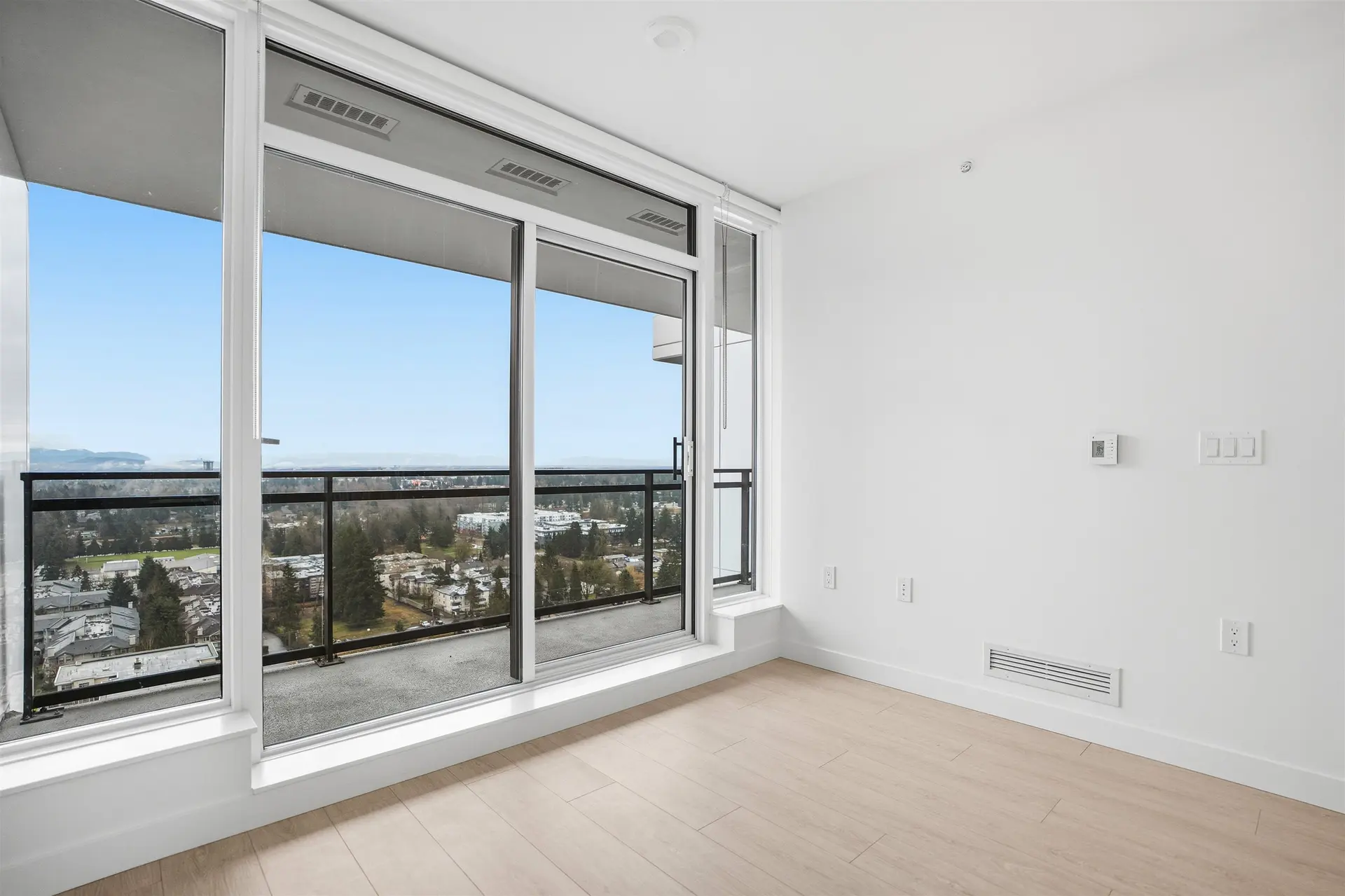 Property at #2901 13675 107A AVENUE, Surrey, BC